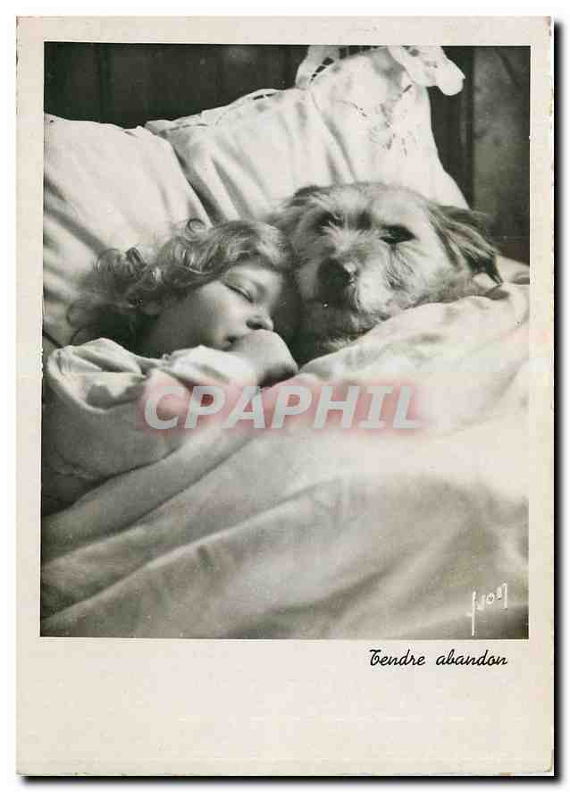 CPM Monique et Mirette Enfant Chien