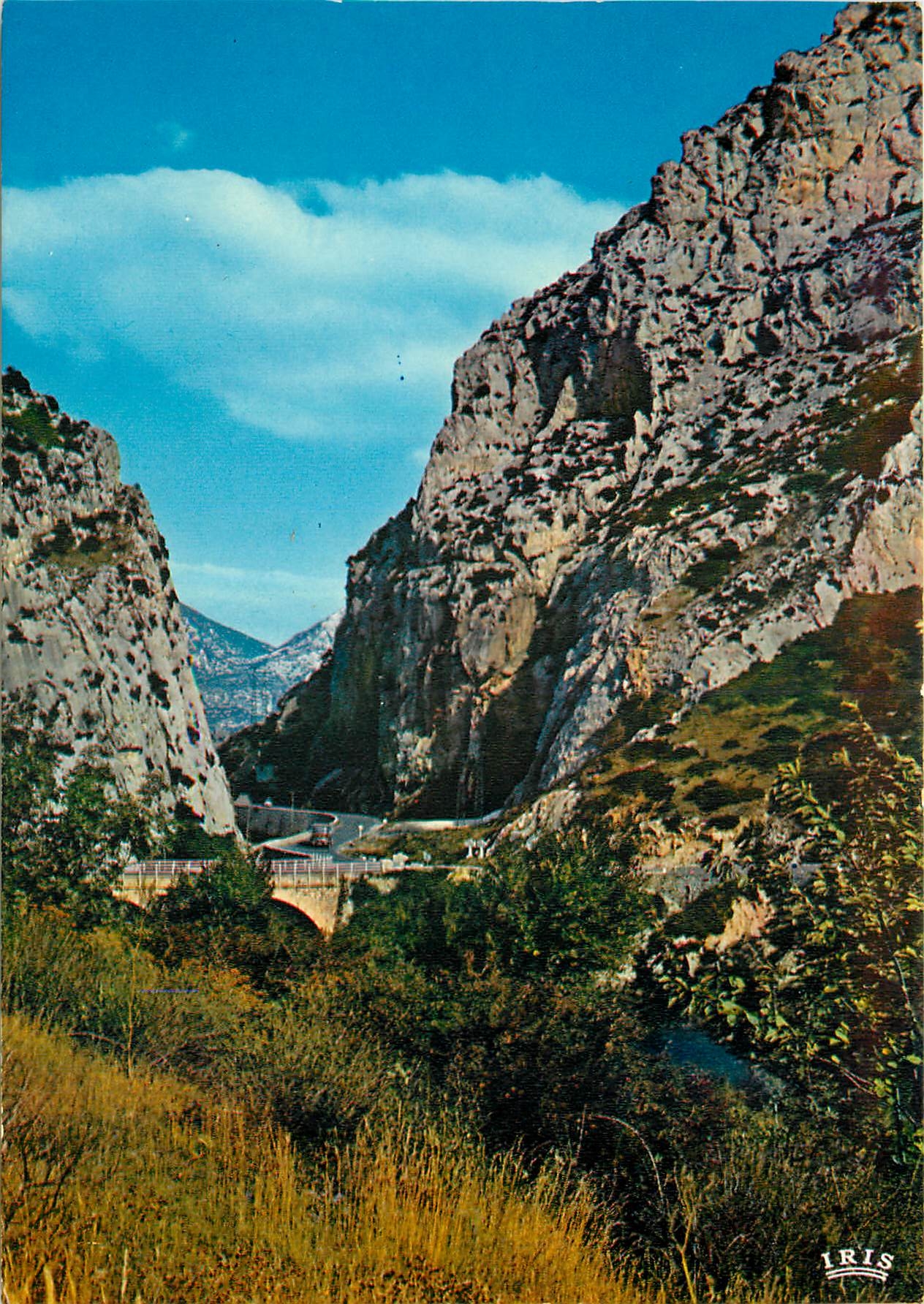 CPM Saint Paul de Fenouillet Aux environs les Gorges de la Fou 