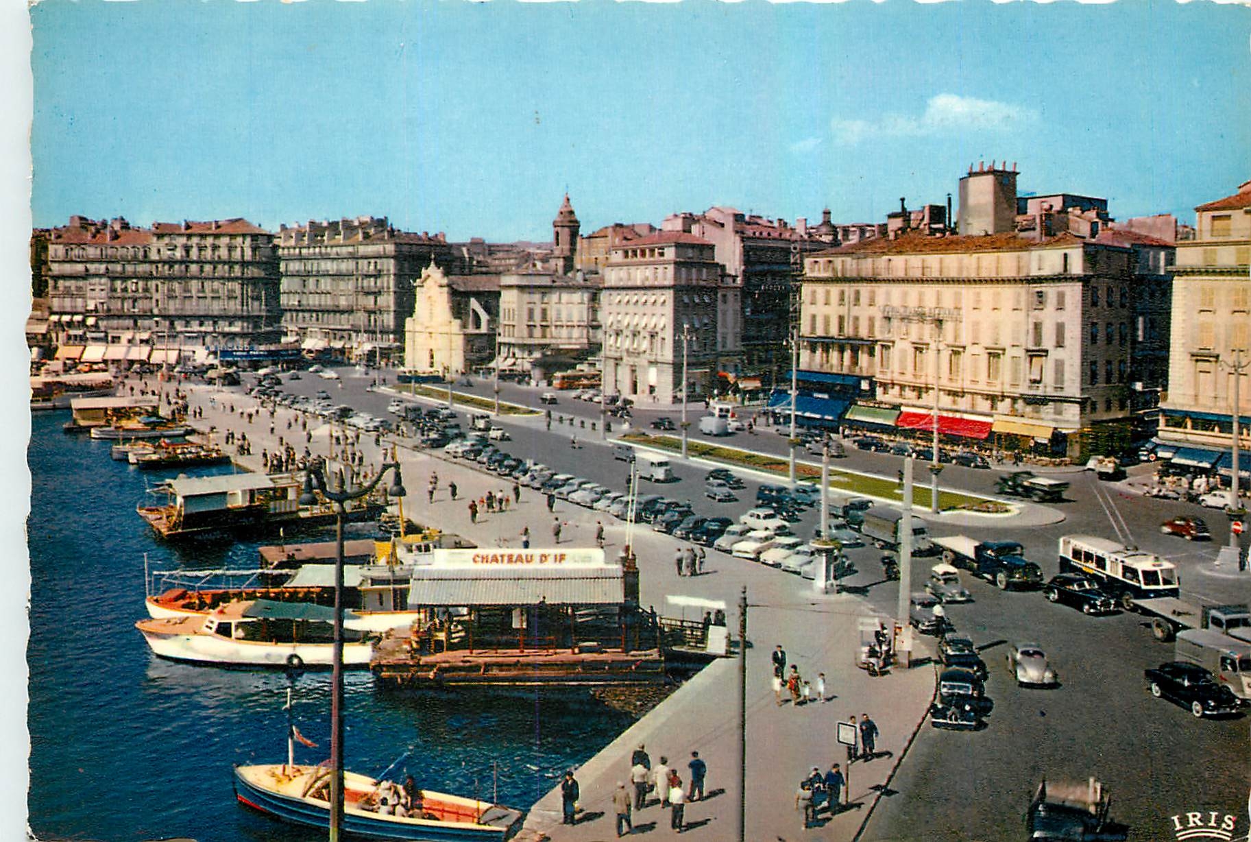 CPM Reflets de Provence Marseille Bouches du Rhone Un coin du vieux Port Le Quai des Belges L'entree