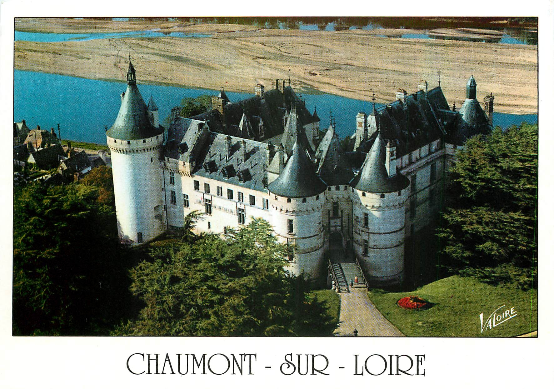 CPM Les Merveilles du Val de Loire Chaumont sur Loire Loir et Cher Le Chateau dominant la Loire vue 
