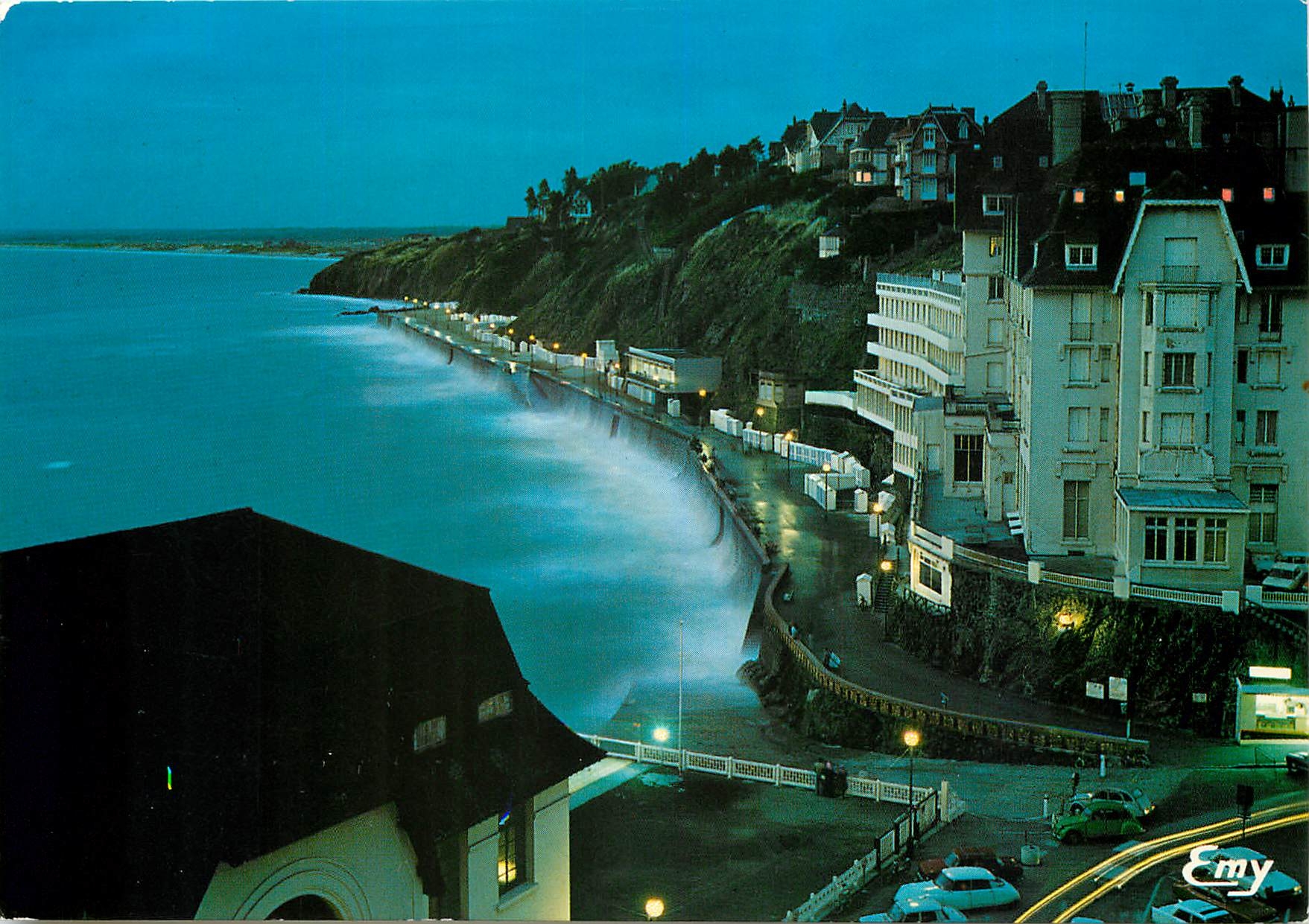 CPM Granville Manche Le plat Gousset et le centre de thalassotherapie Le Normandy 