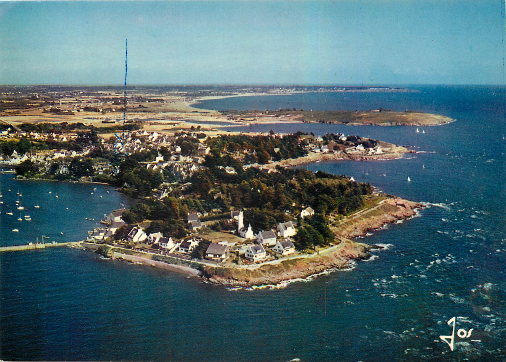 CPM La Bretagne en Couleurs Port Navalo La pointe a l'entree du Golfe 