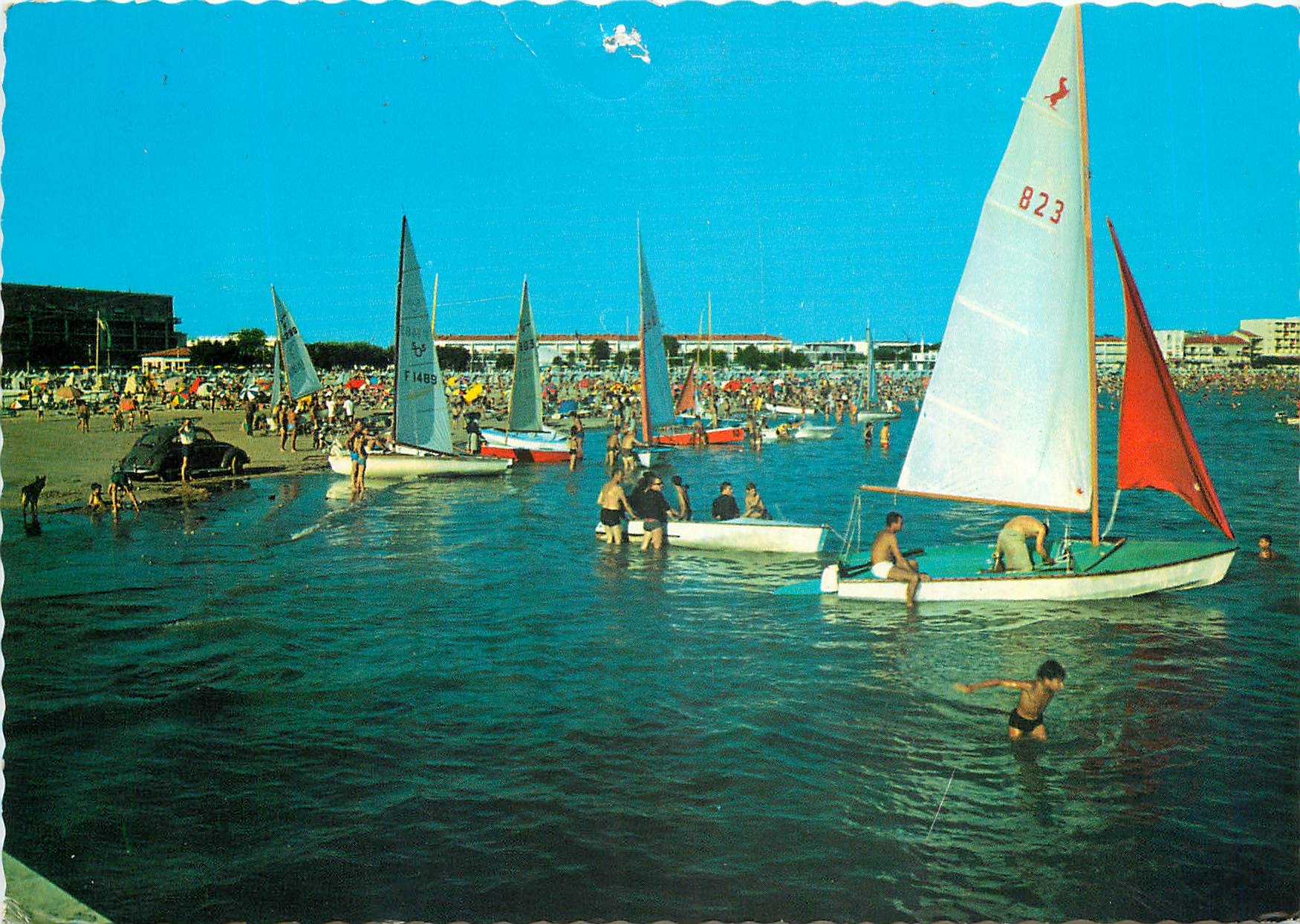 CPM Cote de Lumiere Royan Ch Mme La Plage et le Yachting 