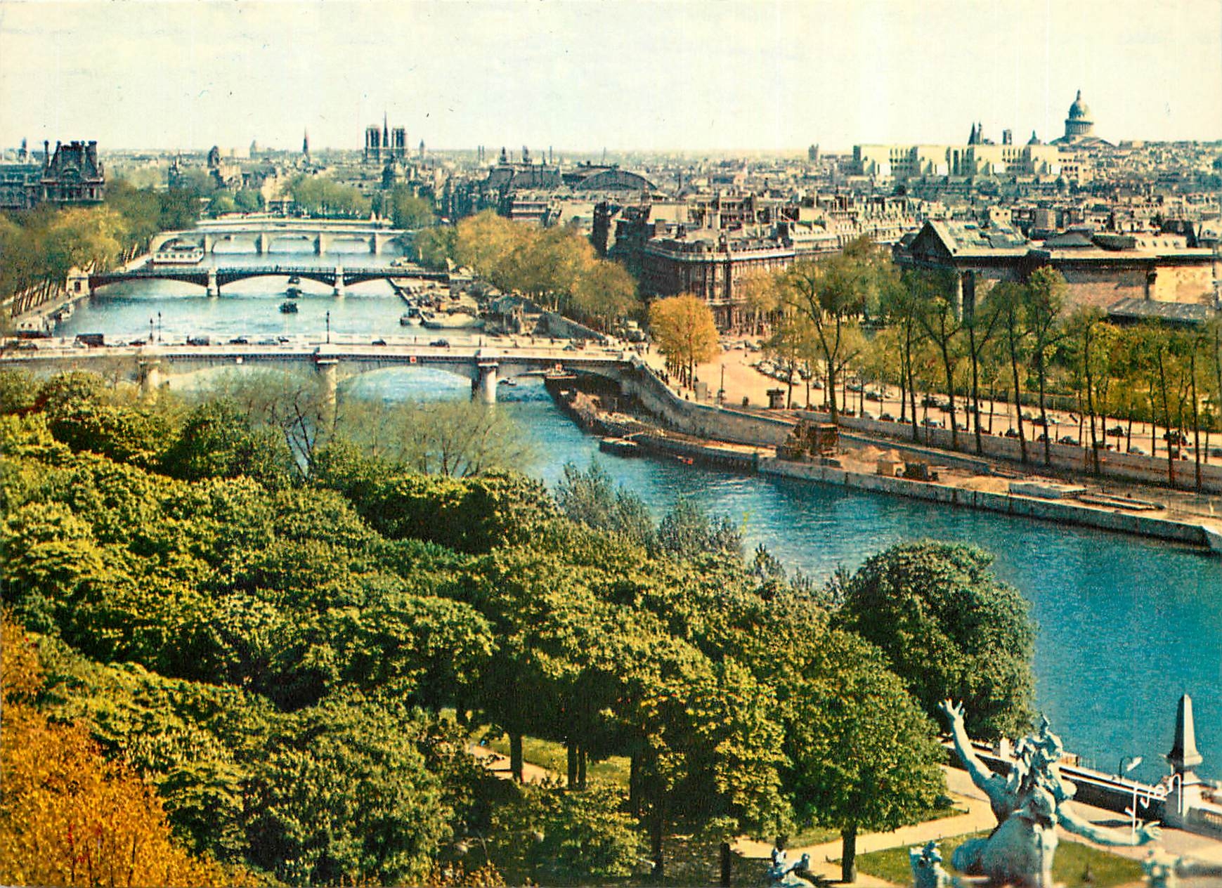 CPM Couleurs et Lumiere de France Paris Panorama des quais de la Seine 