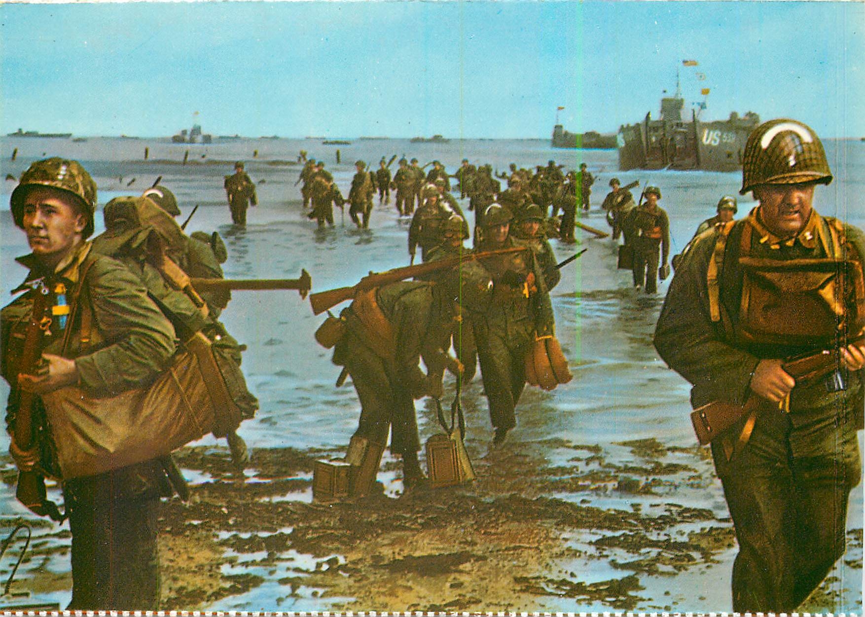 CPM Debarquement en Normandie Troupes debarquant sur la Cote Normende 