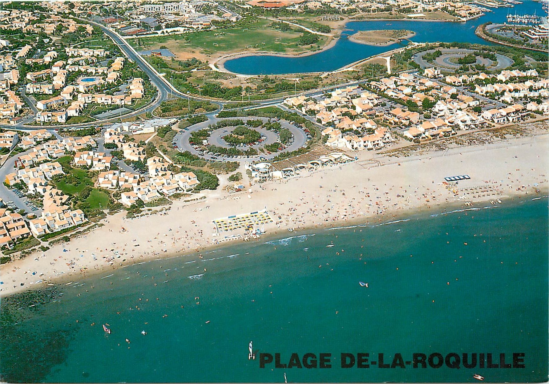 CPM Cap d'Agde Plage des Roquilles et les Villages de vacances 