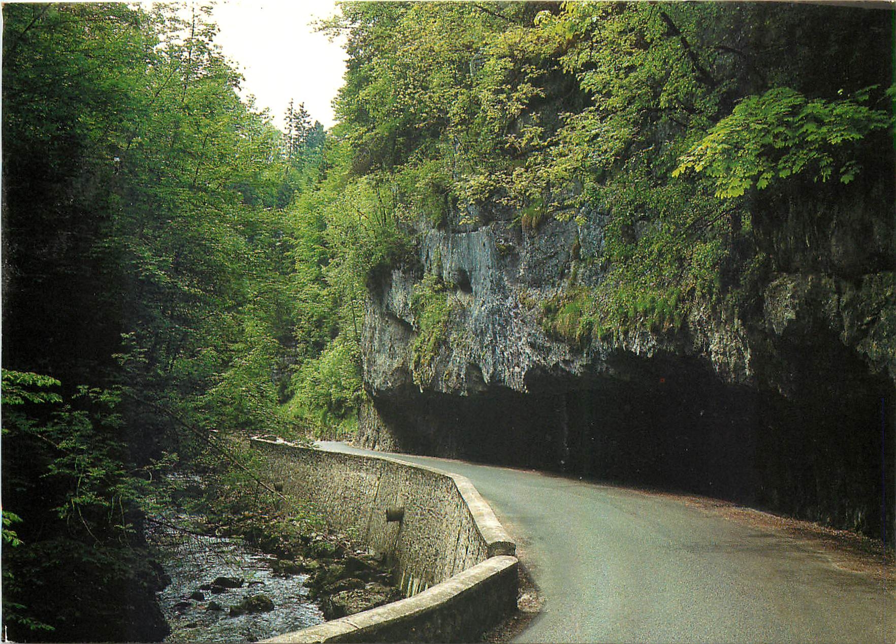 CPM Le Vercors Route de Villard de Lans a Pont en Royans Les Gorges de la Bourne 