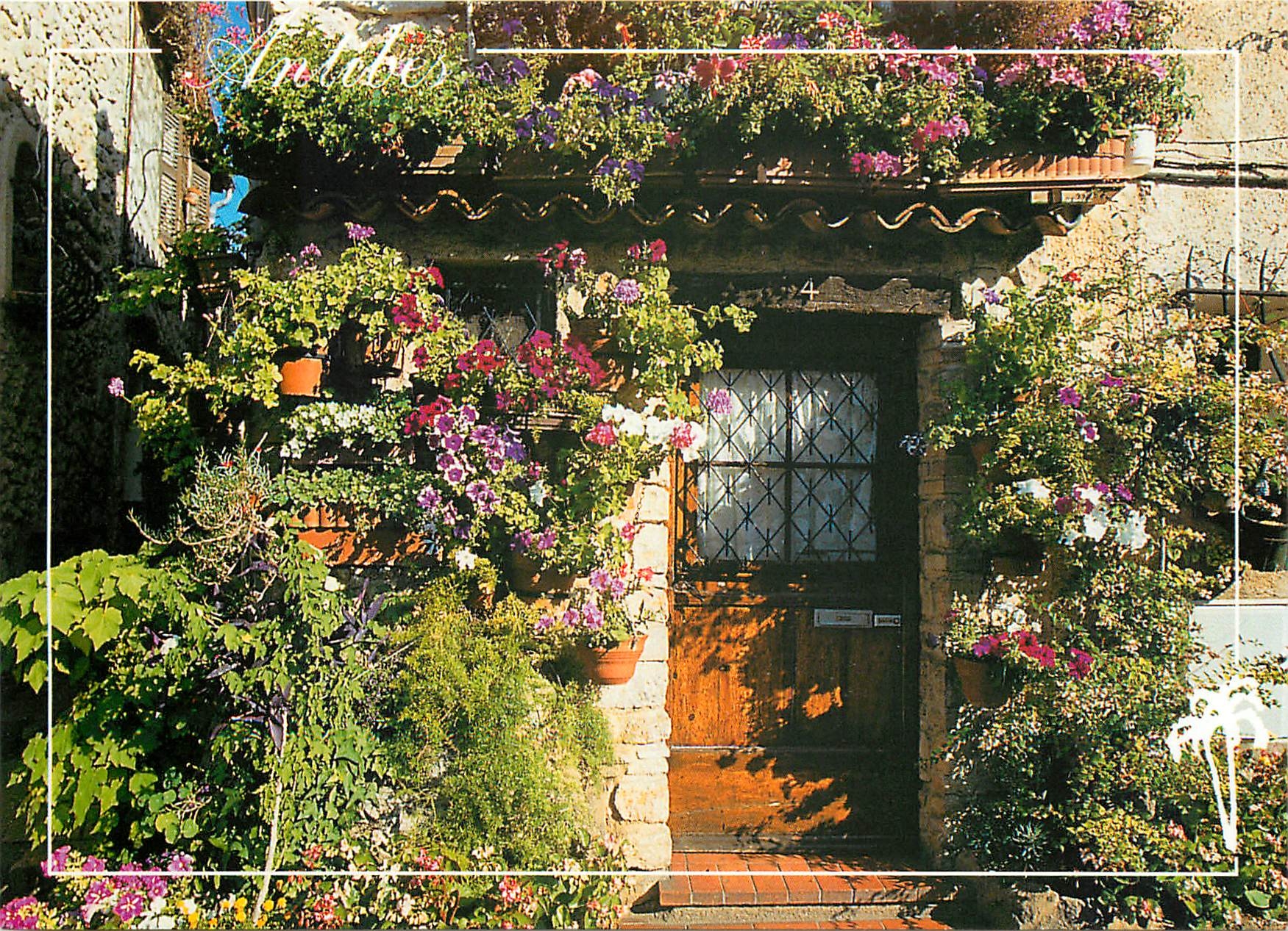 CPM La Cote d'Azur Inoubliable Antibes A M Entree fleurie Vieil Antibes 