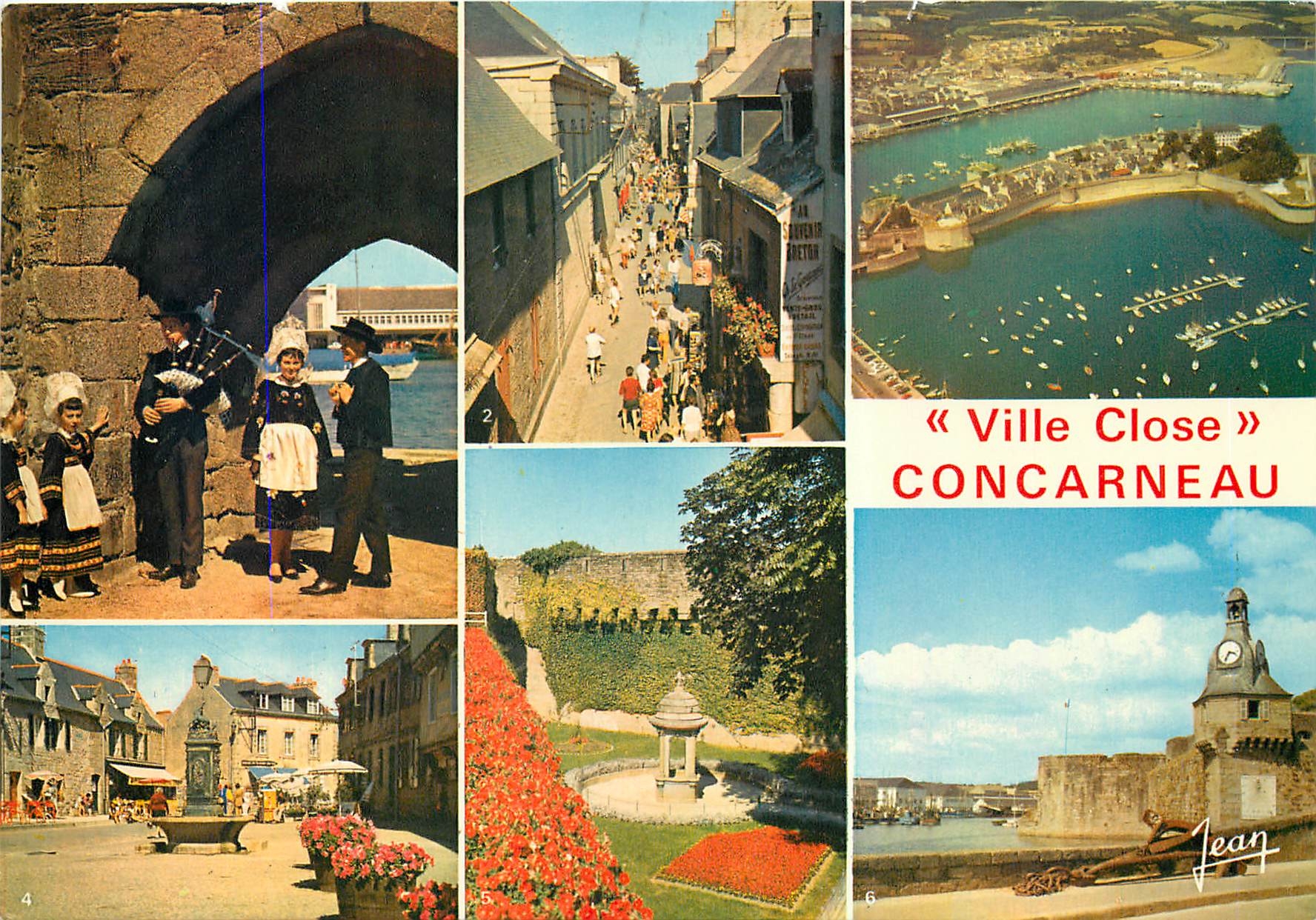 CPM La Bretagne Concarneau Costumes de la region la rue principale de la ville close vue generale du