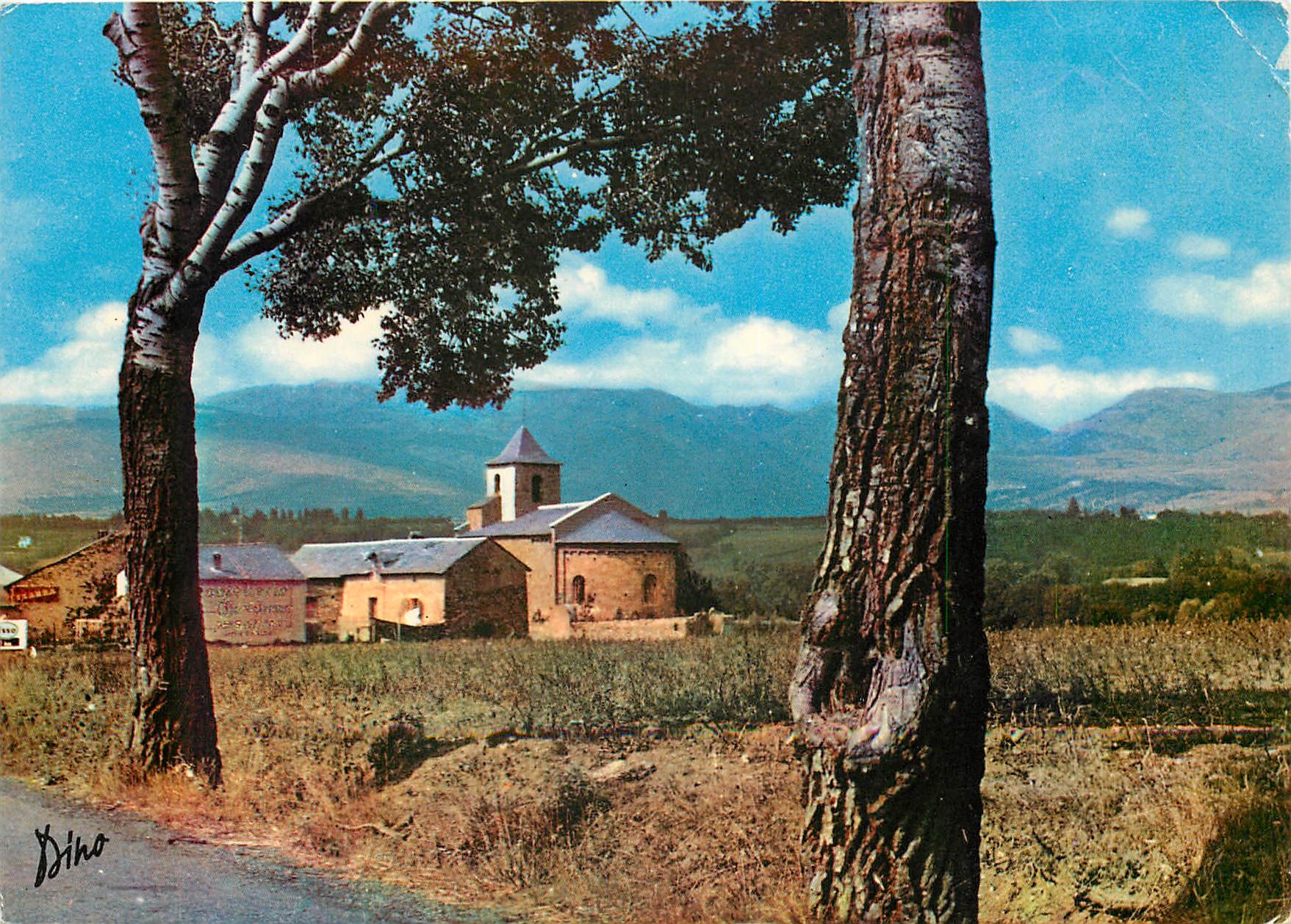 CPM Lumiere et Couleurs du Roussillon Pyrenees Orientales La Cerdagne Bourg Madame L'Eglise Romane 
