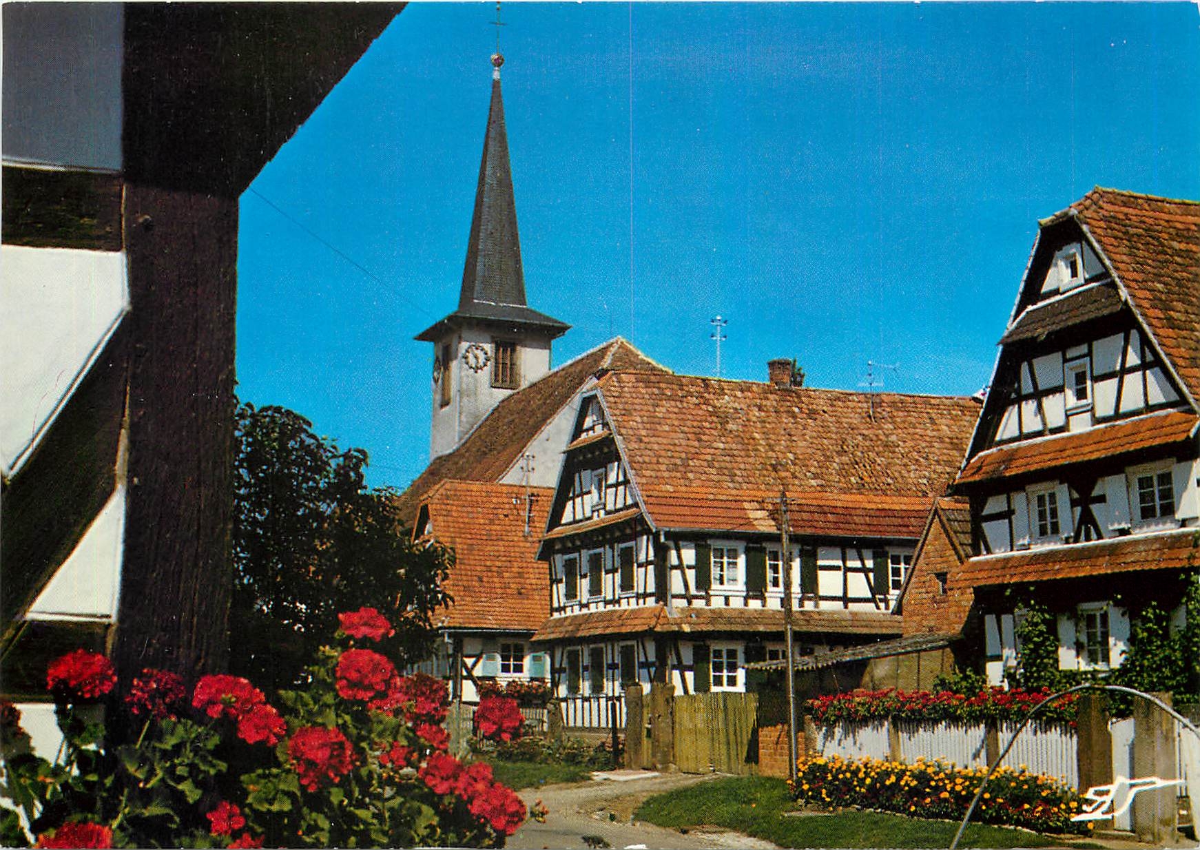 CPM L'Alsace Pittoresque Maisons Alsaciennes a colombages 