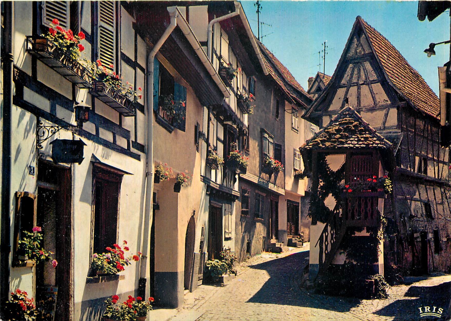 Eguisheim (Haut-Rhin) — Maisons des XVIe et XVIIe siècles — Éditeur IRIS