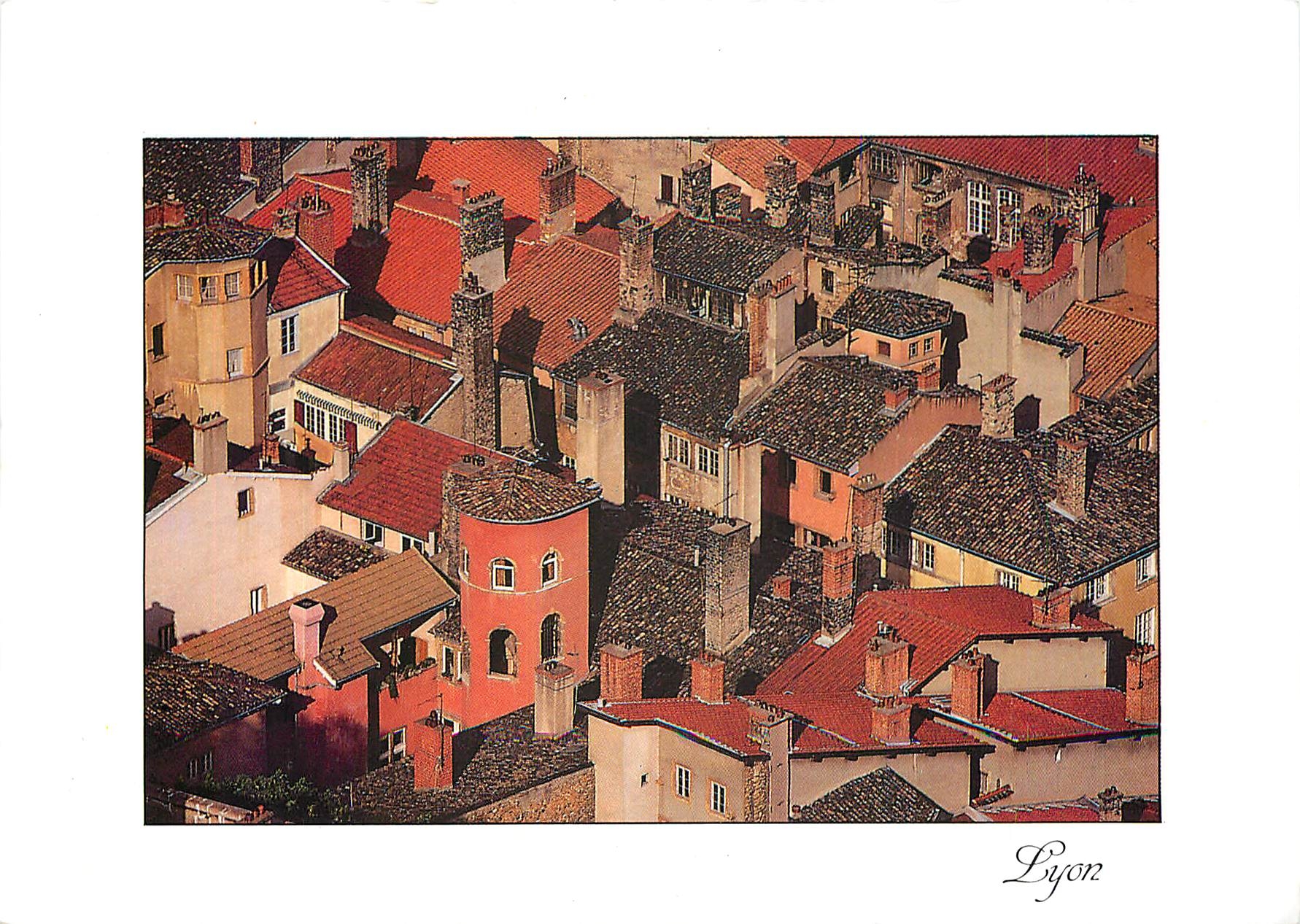 CPM Lyon la Tour Rose et les toits de Saint Jean 