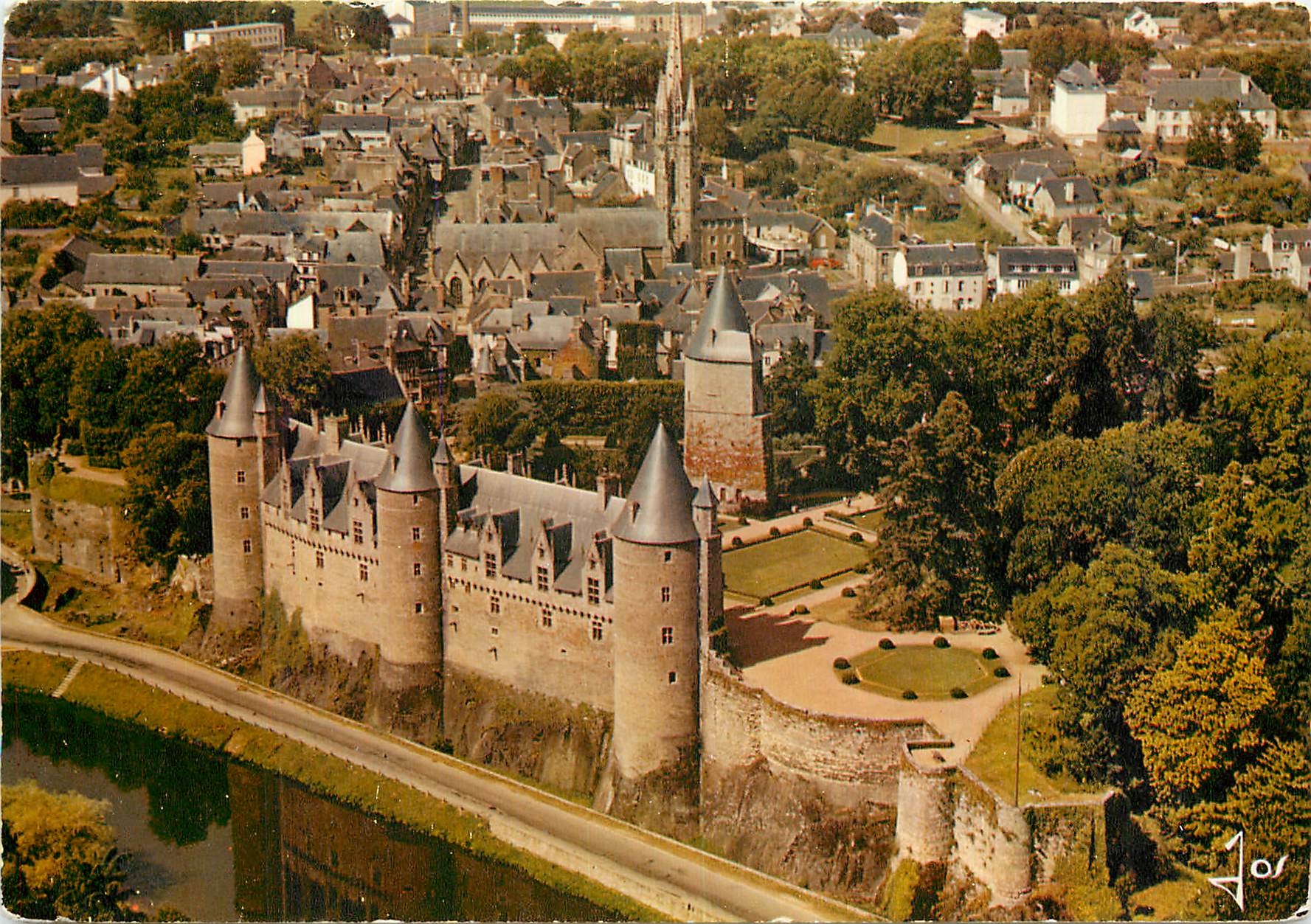 CPM La Bretagne en Couleurs Josselin Morbihan Le Chateau dominant l'Oust 