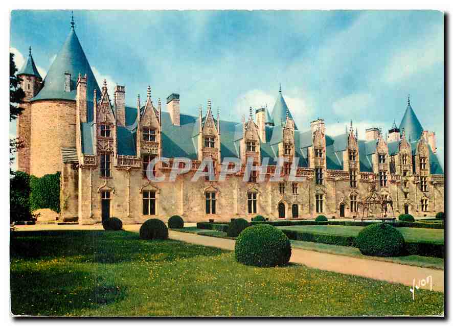 Château de Josselin — Façade intérieure du Château (1490-1505) — Éditions d'Art Jean-Jaurès