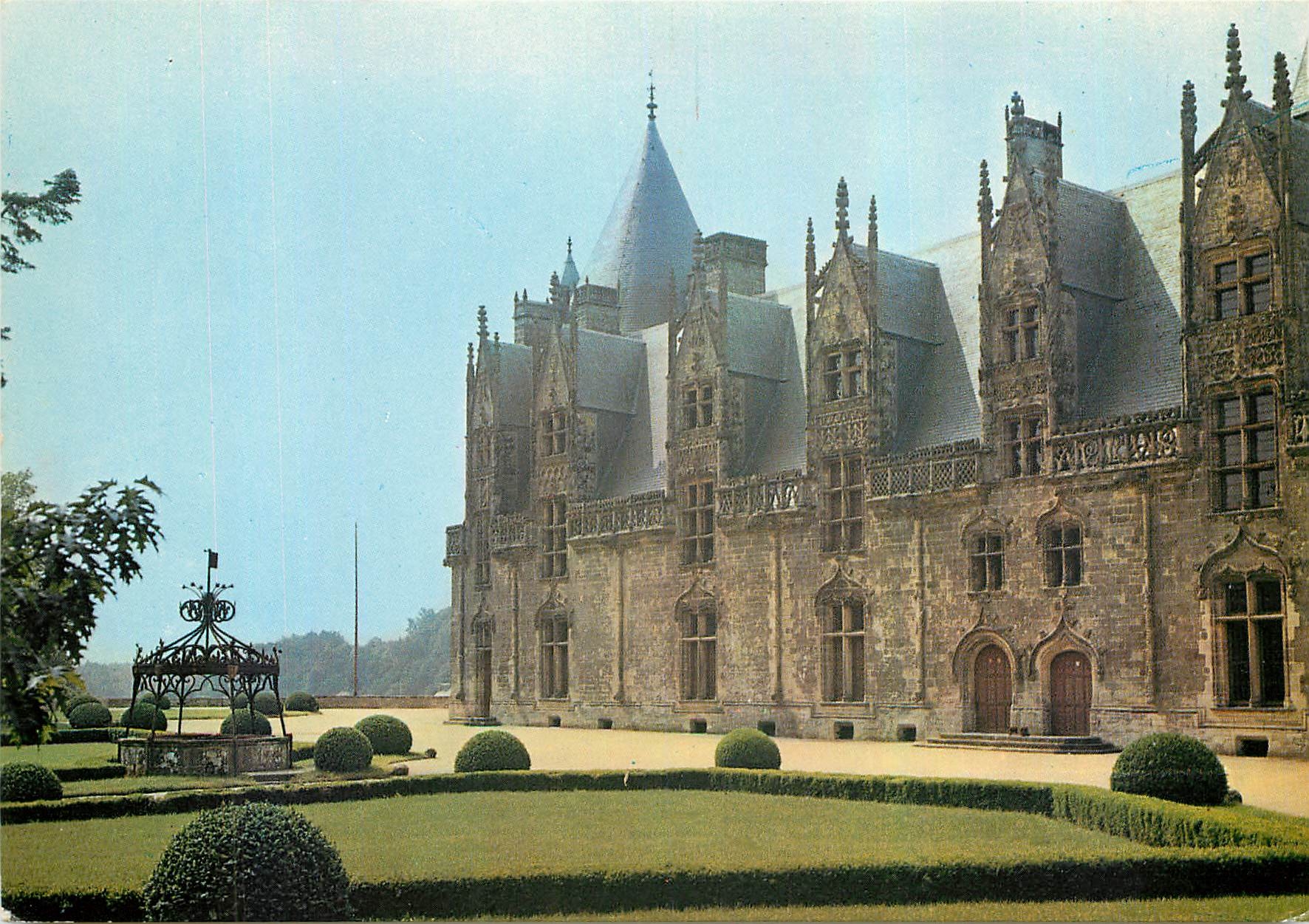 CPM Josselin Morbihan Facade du chateau donnat sur la cour d'honneur 