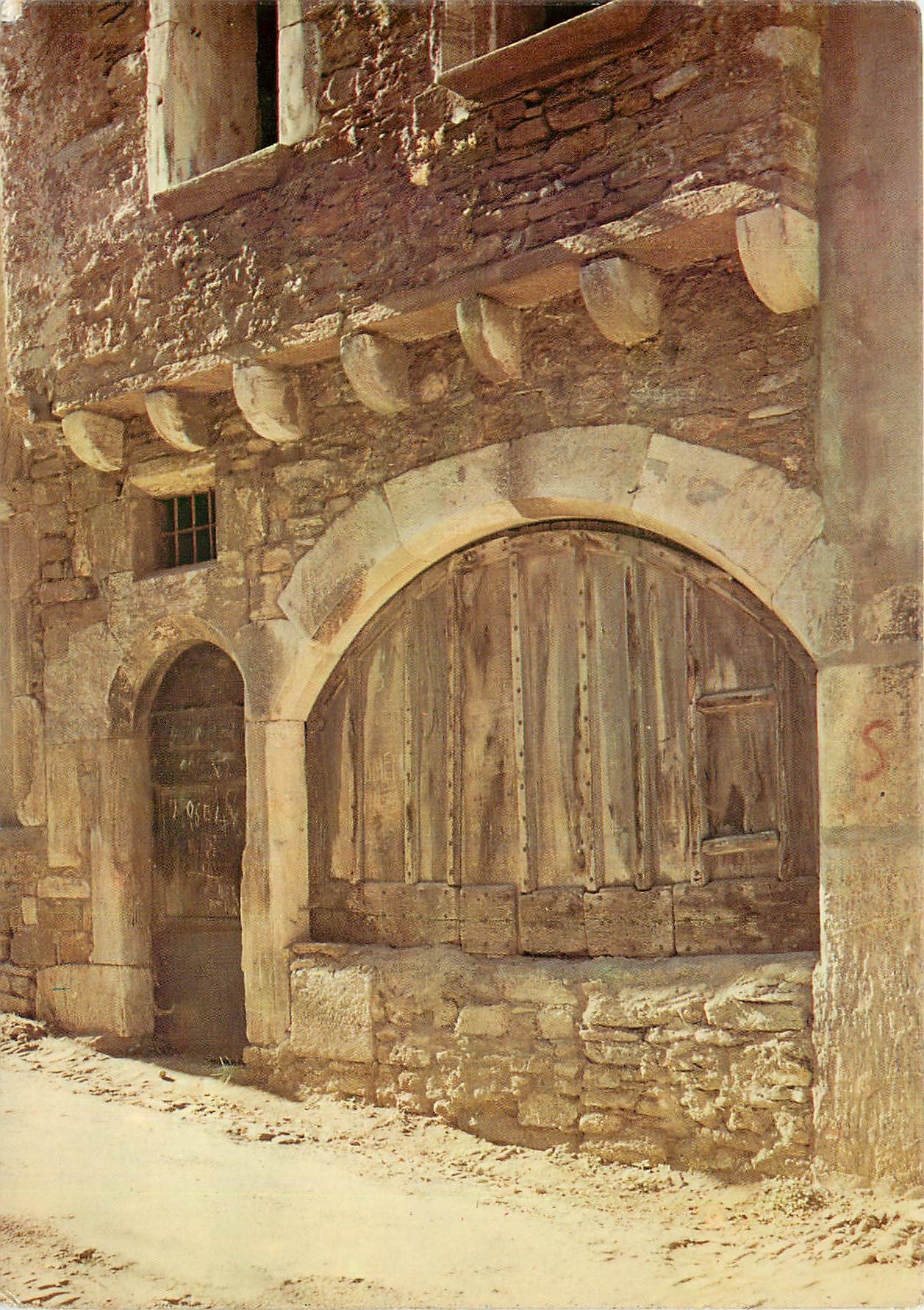CPM Saint Pons de Thomieres Ruelle pittoresque 
