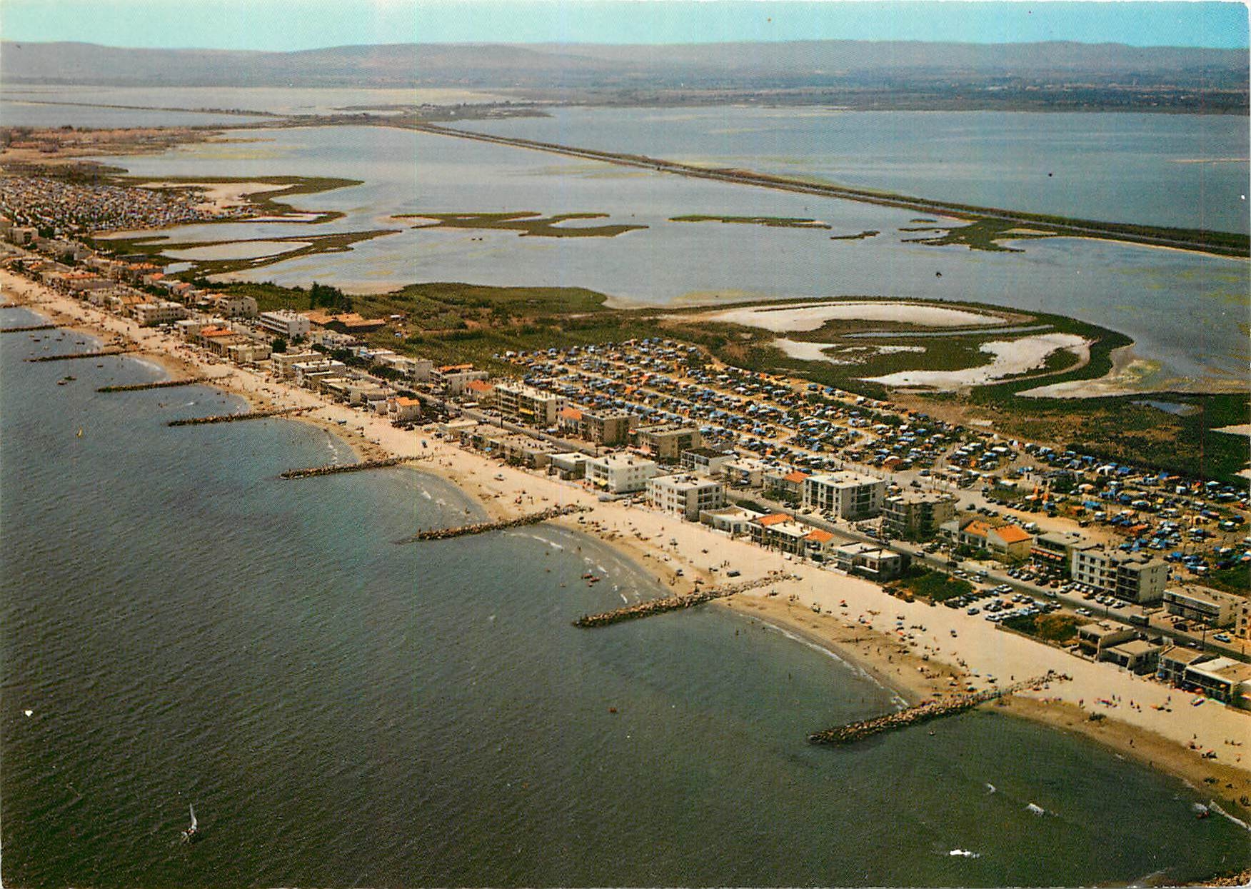 CPM Palavas les Flots Herault Vue aerienne sur la route de Carnon a droite le Camping 