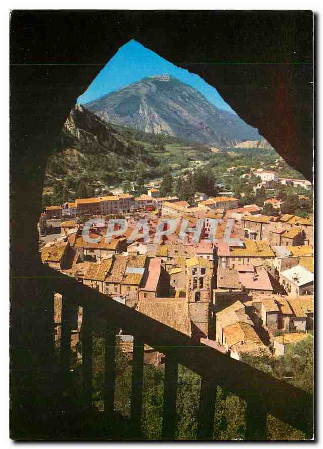 CPM Paysages de France Castellane Alpes de Haute Provence Ancienne Cite historique sur la Route 