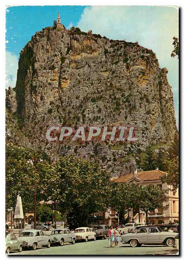 CPM Paysages de France Castellane Alpes de Haute Provence Le Roc et la Chapelle Notre Dame du Roc qu