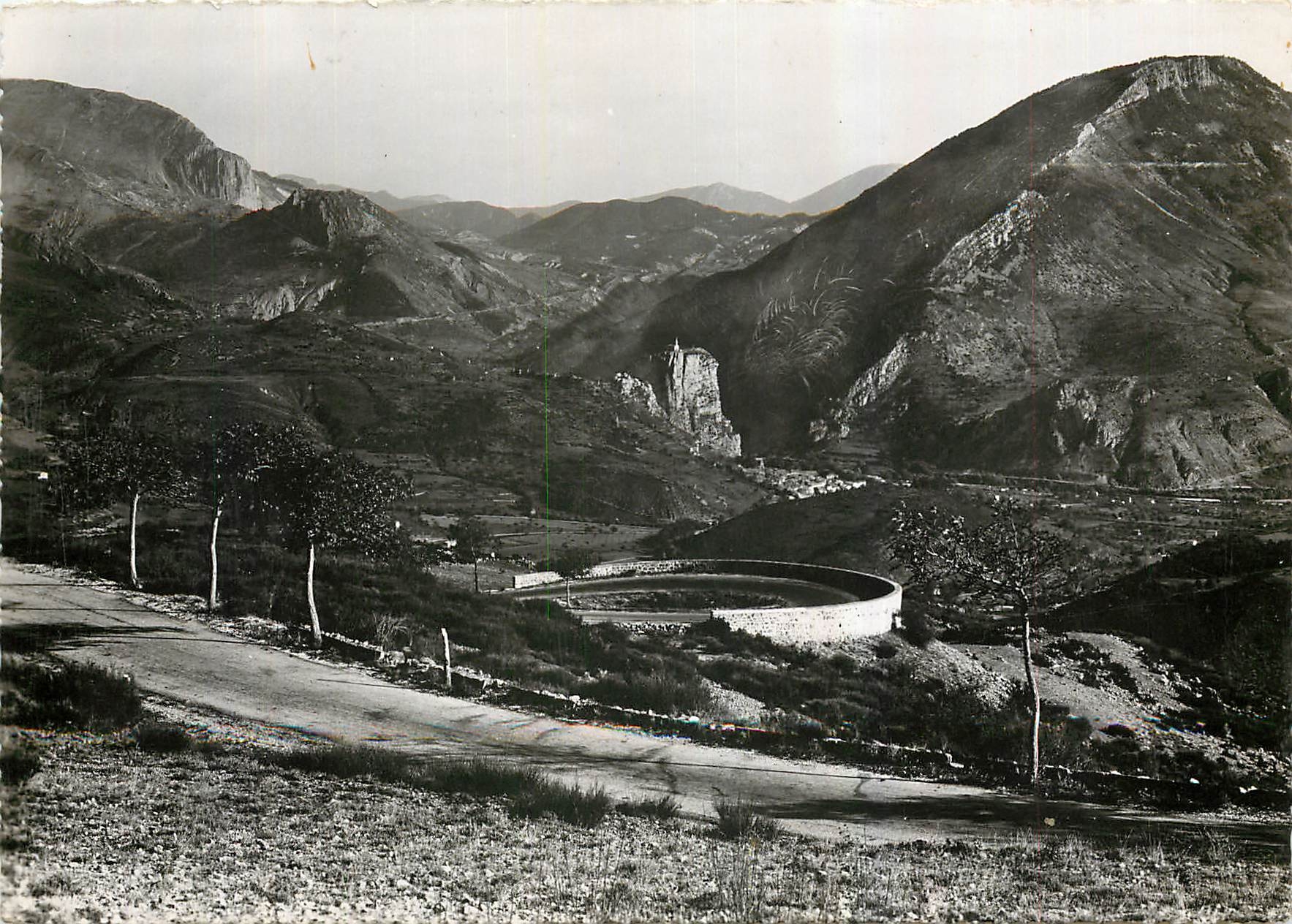 CPM Castellane B Alpes Les virage du Col de Leques 