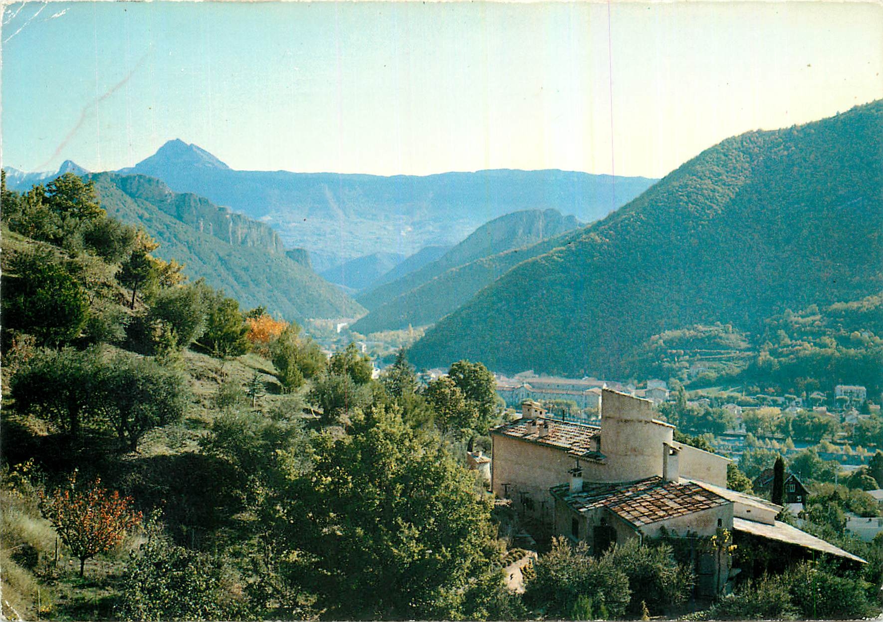 CPM Digne les Bains Vue sur le Couard 