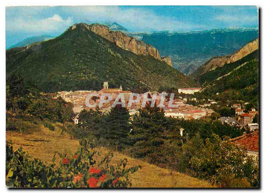CPM Digne les Bains Capitale de la Lavande etape sur la route Napoleon Vue generale 