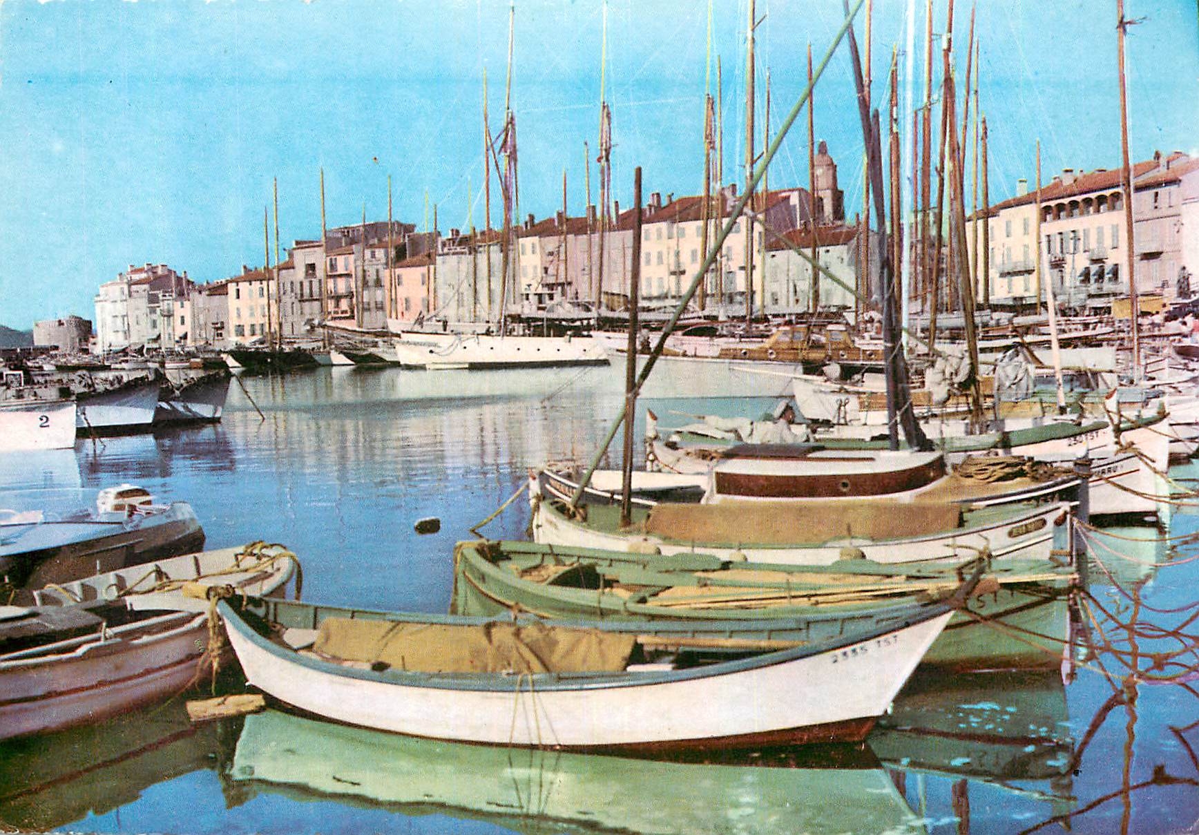 CPM Reflets de la Cote des Maures Saint Tropez Var Le Port 