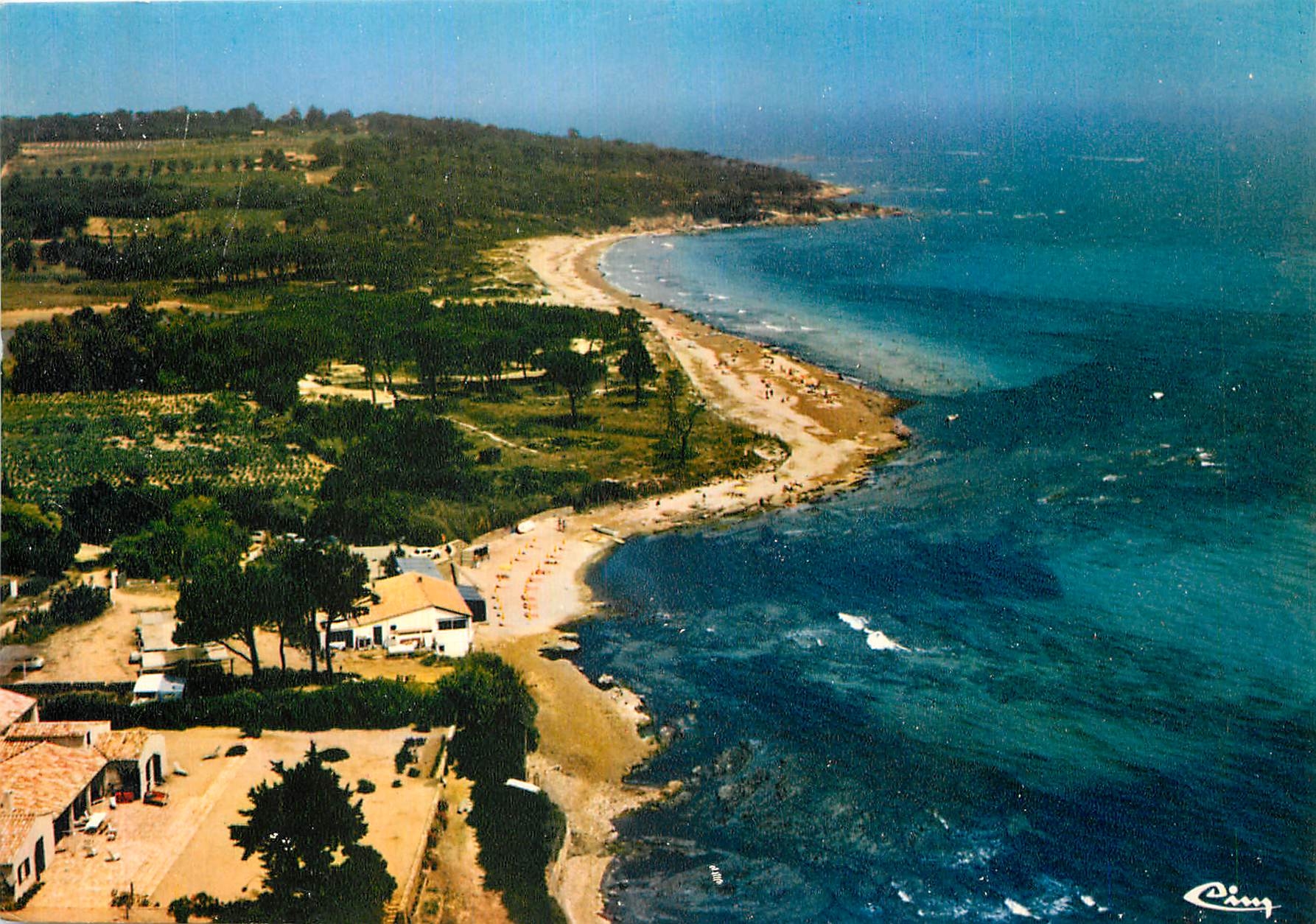 Saint-Tropez (Var) — Vue aérienne - Plage des Salins — Imprimeur Combier, Mâcon