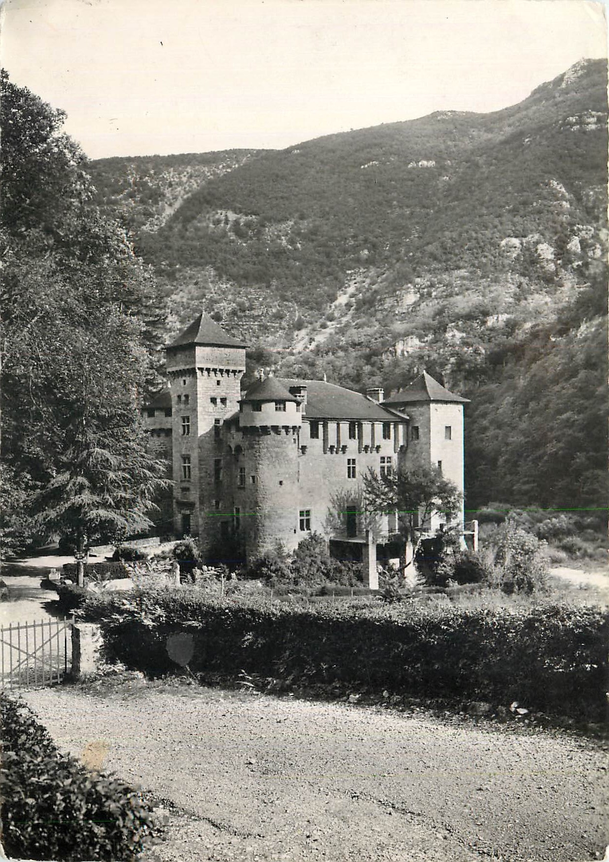 CPM Gorges du Tarn Chateau de la Caze Style Renaissance Soubeyrane Actuellement tranformee en Hotel 