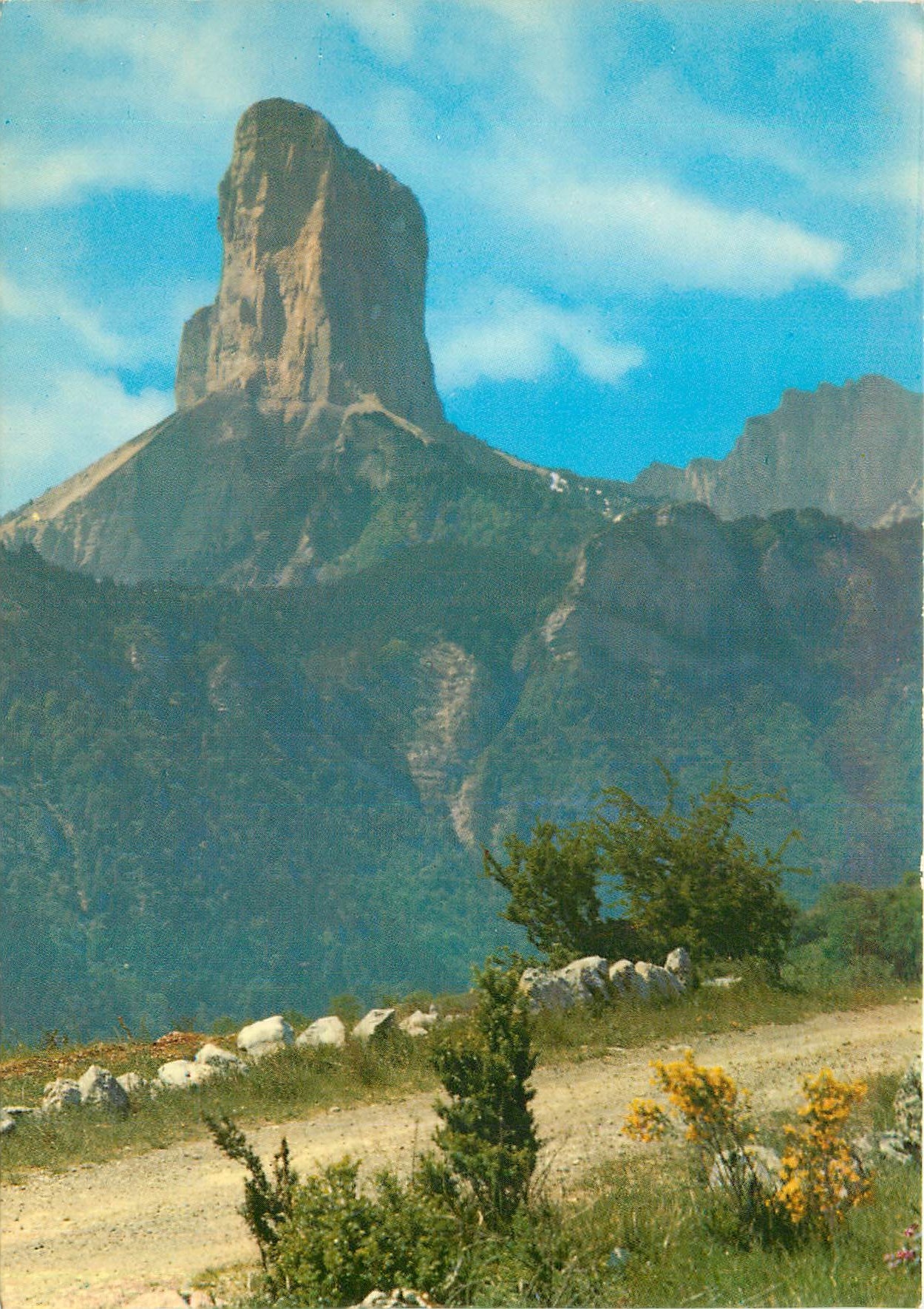 Le Mont-Aiguille — montagne isolée — Grenoble, éditeur Grenadem, n° 38 AL 5