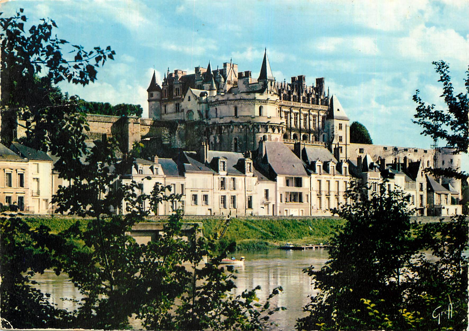 CPM Les Chateaux de la Loire Amboise Indre et Loire Le chateau et la Loire 