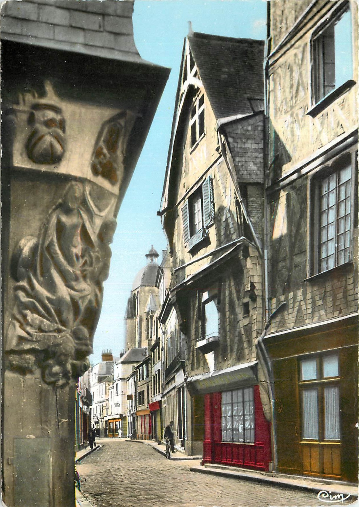 CPM Tours I et L Vieilles Maisons 