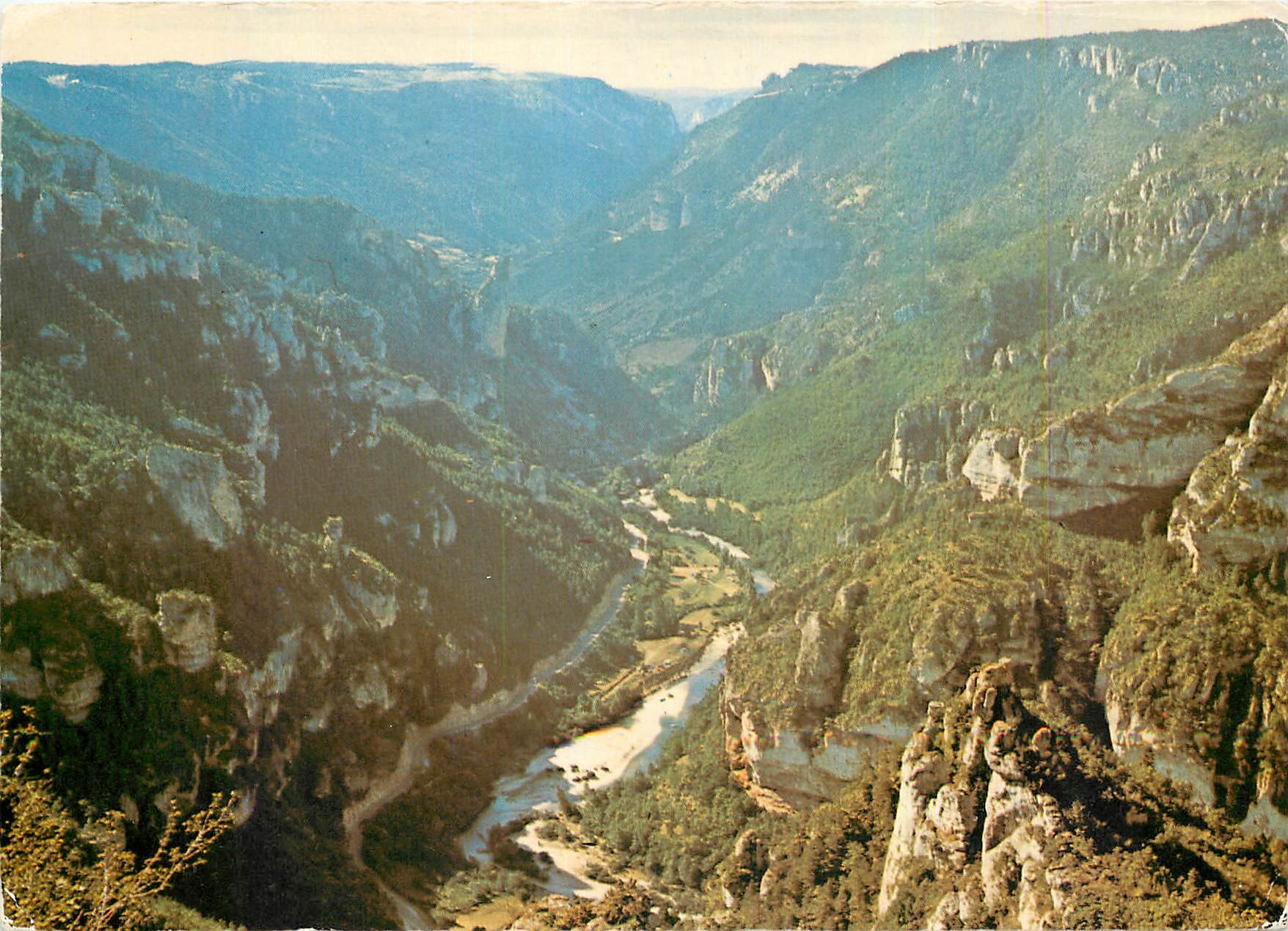 CPM Gorges du Tarn Le Point Sublime Lozere Vue vers le Pas de Soucy et Roc Aiguille 