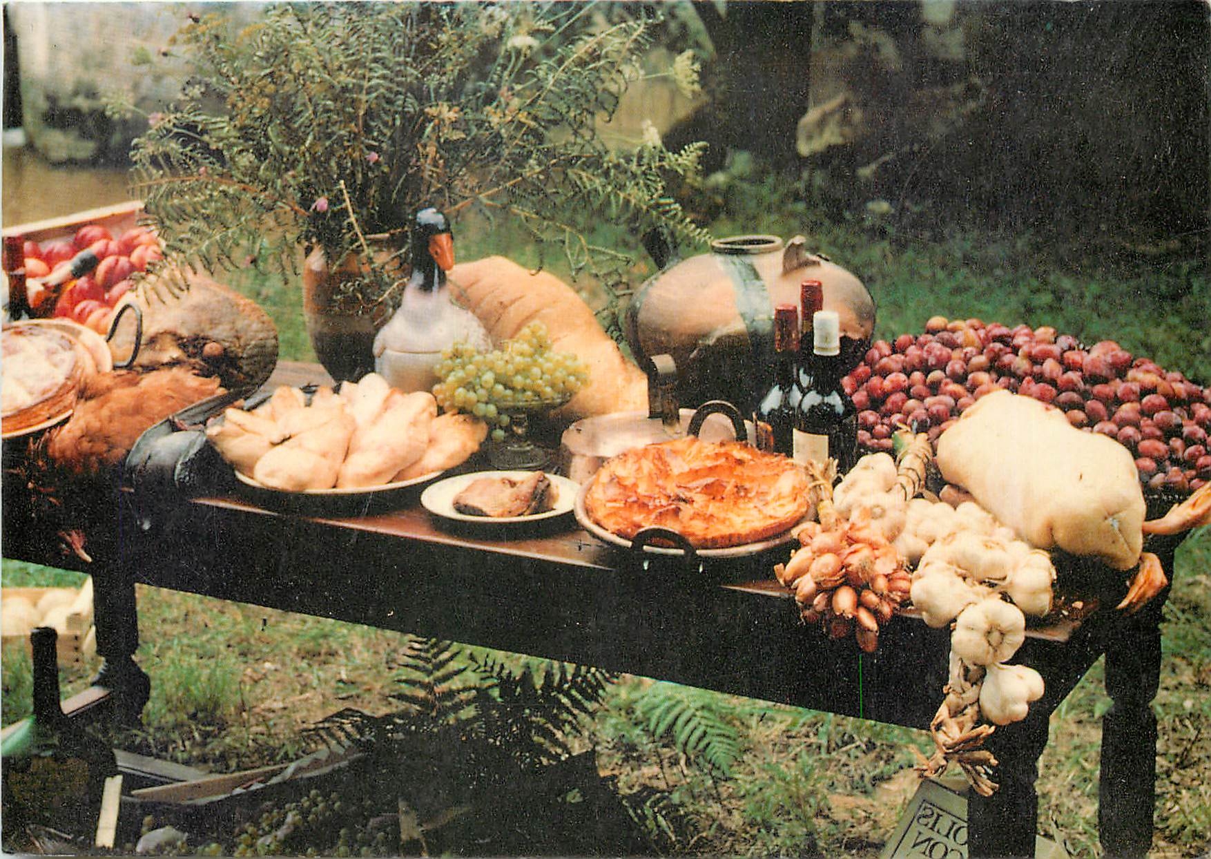 CPM Les produits du Lot et Garonne 