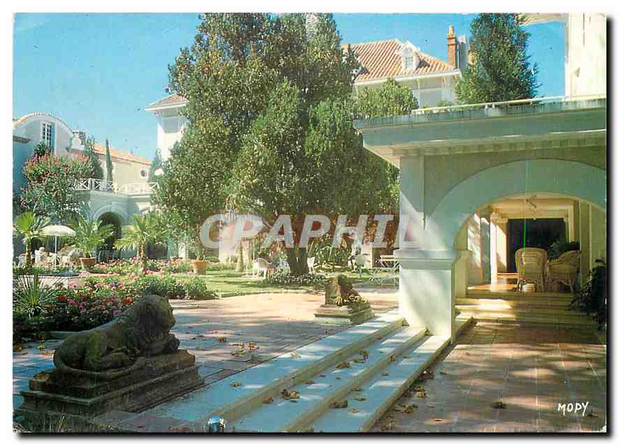 CPM La France Les Landes Touristiques Eugenie les Bains Chez Christine et Michel Guerard Le parc de 