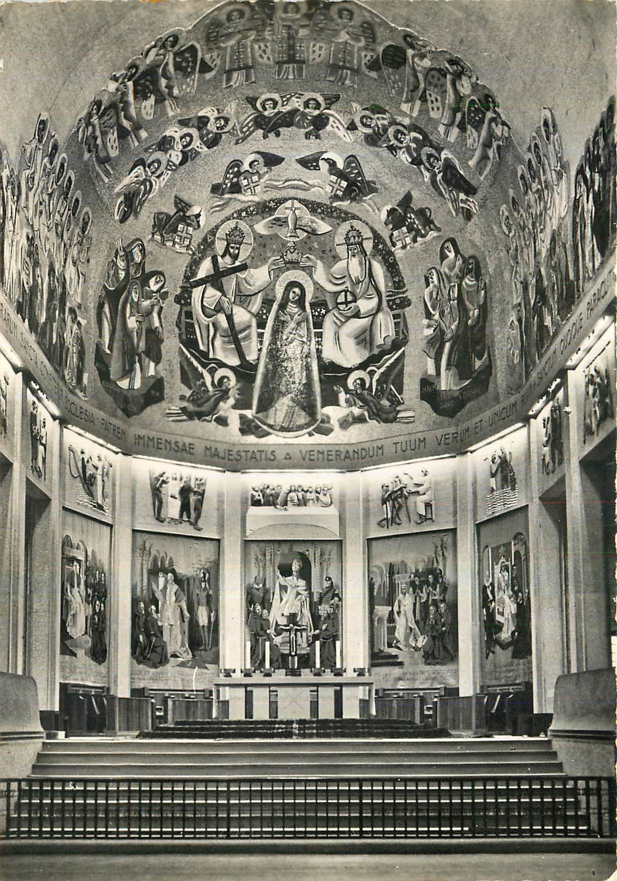 CPM Blois L et C Notre Dame de la Trinite La Grande Mosaique L Barillet 