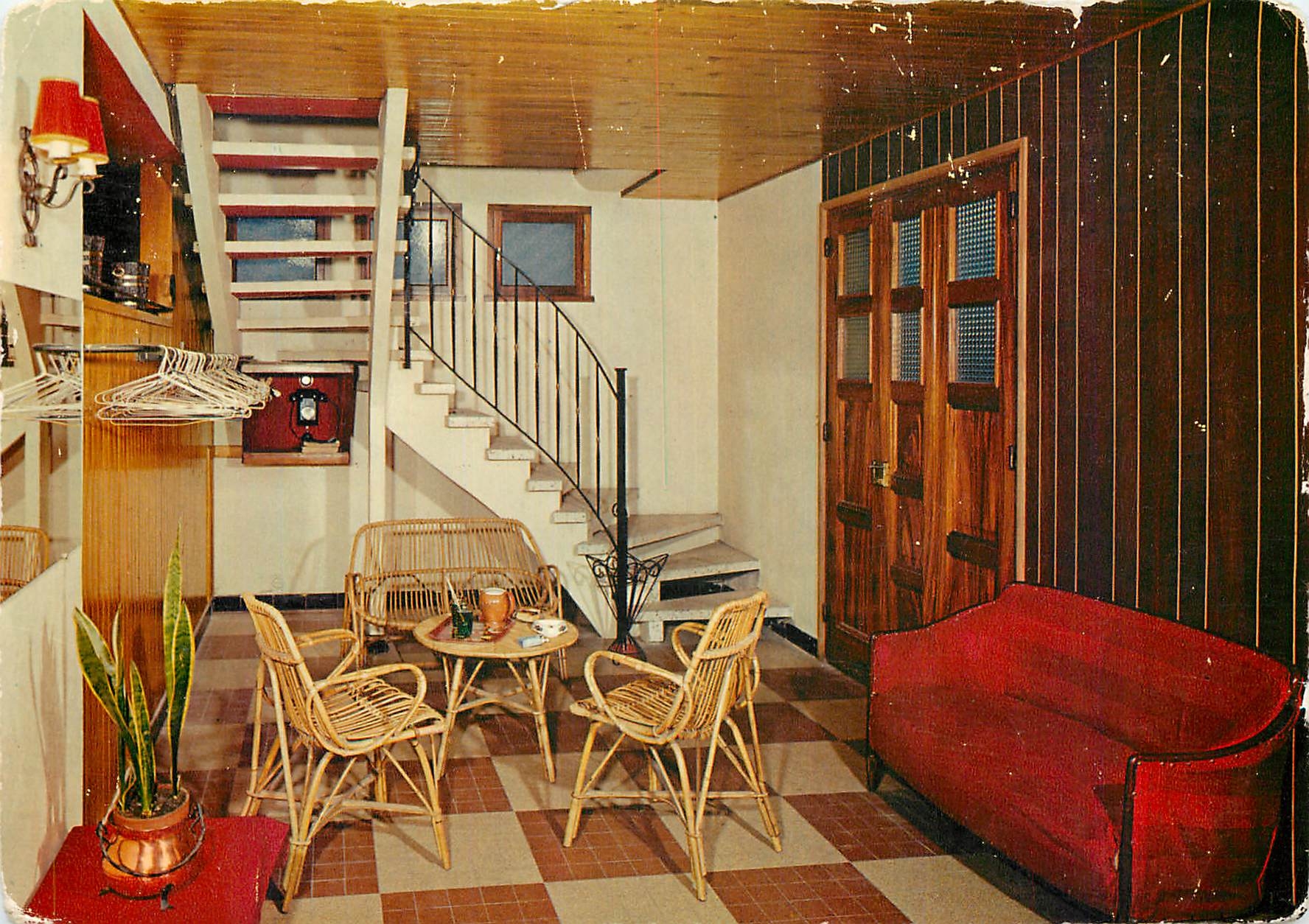 CPM Le Mont Pilat Loire L'Auberge du Mont Pilat Le Hall 