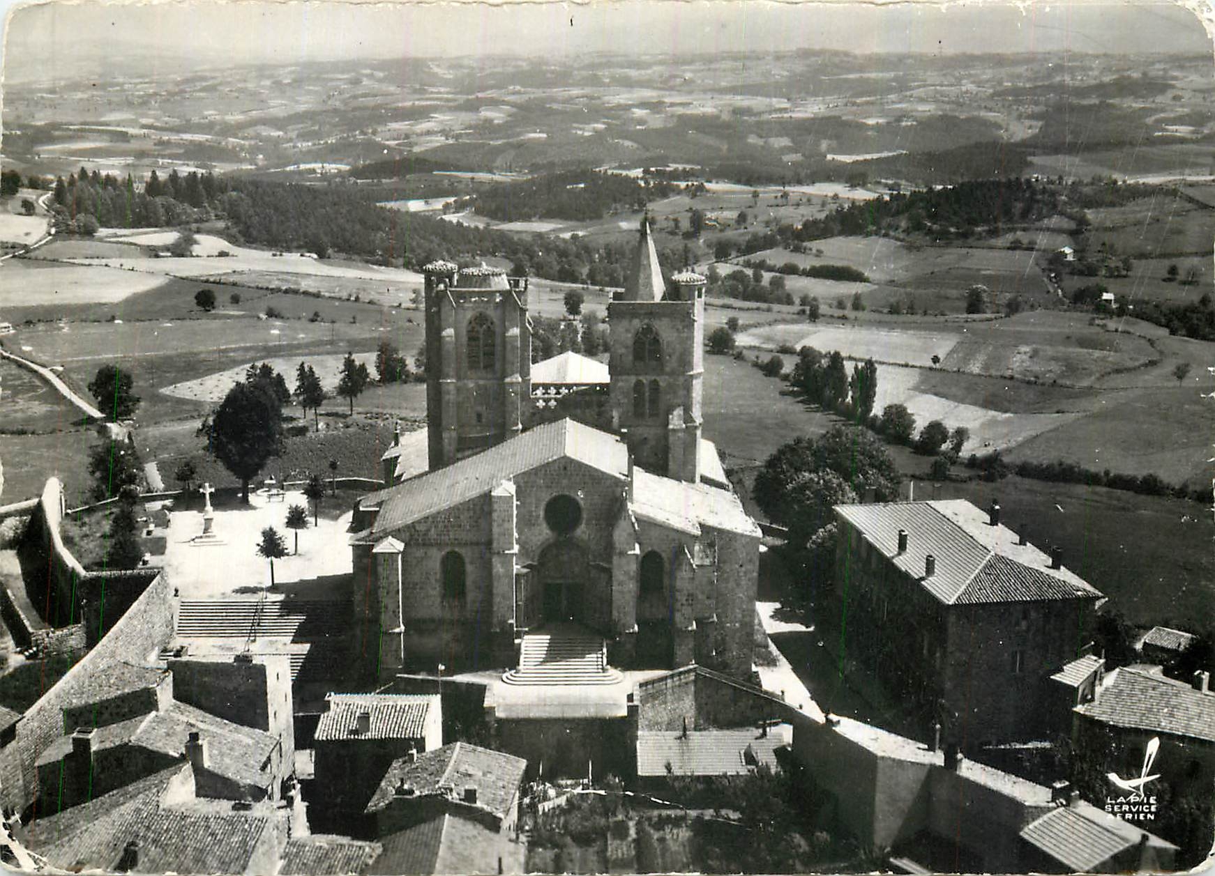 CPM En avion au dessus de St Bonnet le Chateau Loire L'Eglise 