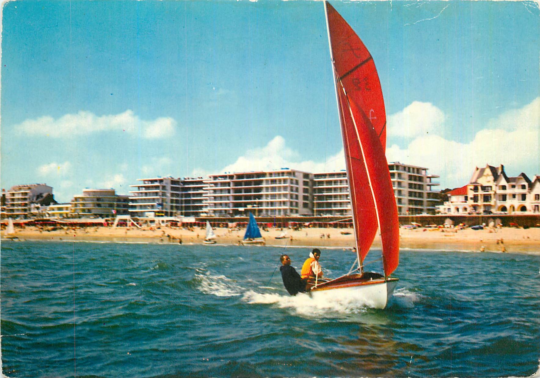 CPM La Baule Loire Atlantique La plus belle plage d'Europe Quelques residences de la Baule les Pins 