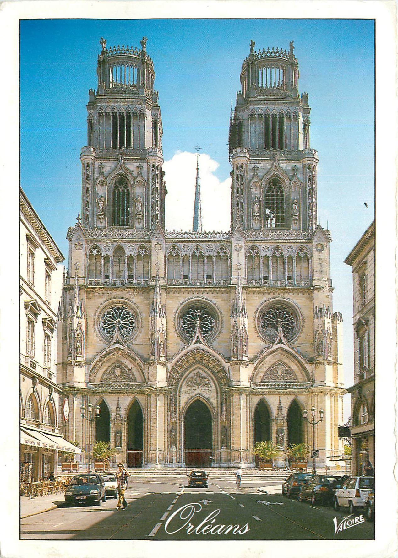 CPM Les Merveilles du Val de Loire Orleans Loiret La facade de la Cathedrale Sainte Croix 