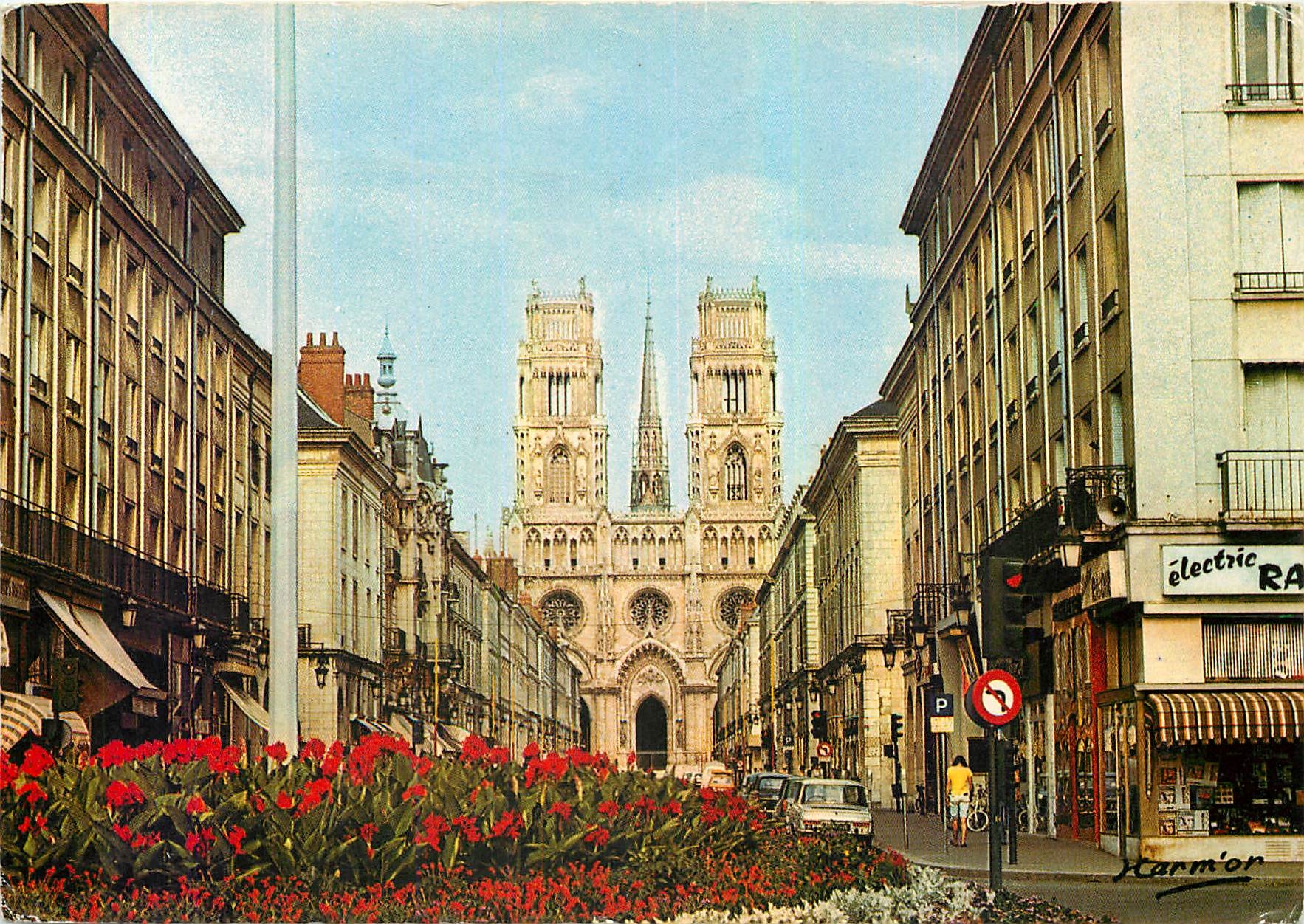 Orléans — Rue Jeanne d'Arc et la Cathédrale — Harm'On