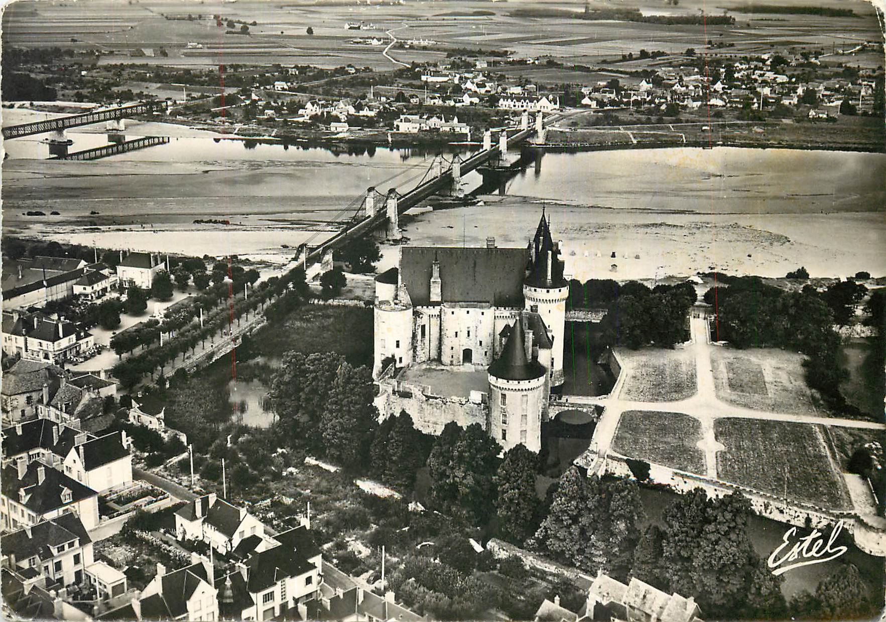 CPM Sully vu d'Avion Le Chateau et la Loire 