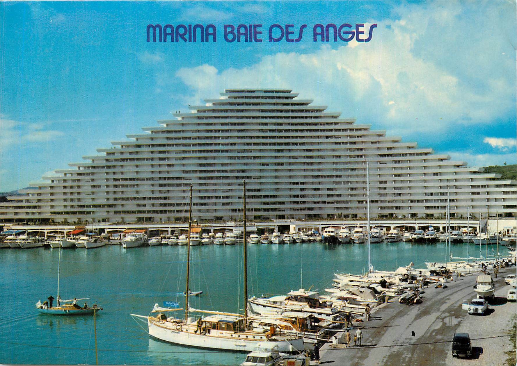 CPM Marina Baie des Anges Villeneuve Loubet Plage Cote d'Azur Le port de plaisance et l'immeuble Com