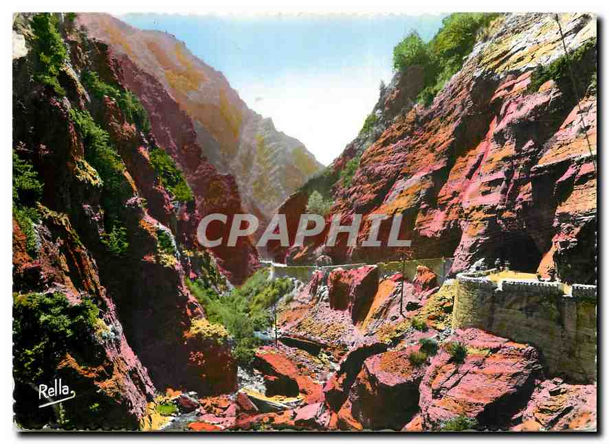 CPM Les Alpes Maritimes Le debut des Gorges Rouges du Cians 
