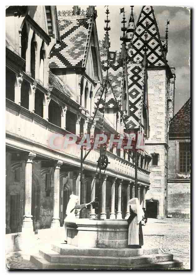 CPM Beaune Cote d'Or L'Hotel Dieu le puits 