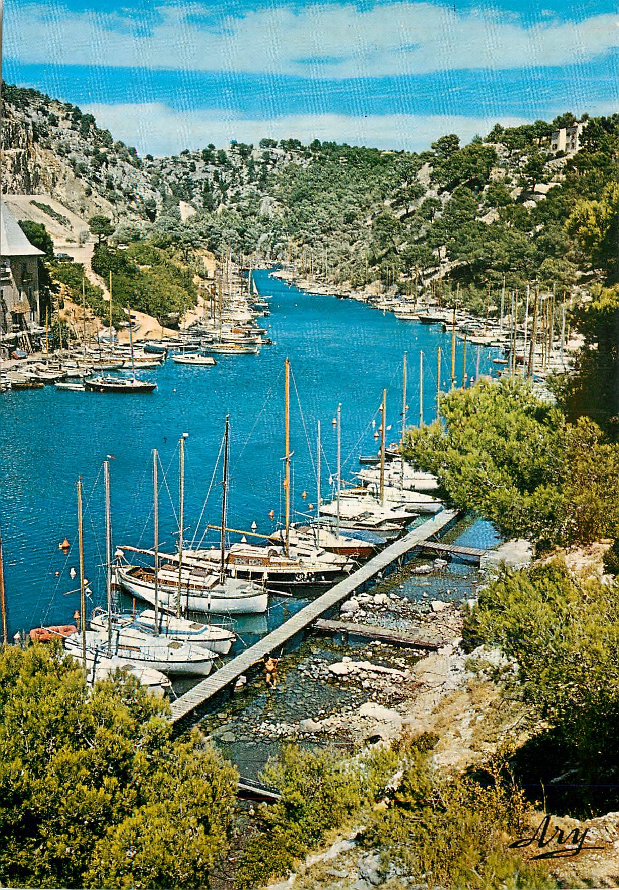 CPM Nos Belles Calanques Bateaux de plaisance a Port Miou 