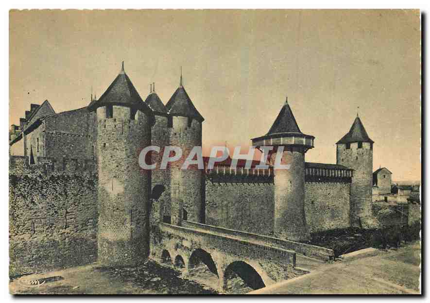 CPM Cite de Carcassonne Aude Le Chateau Comtal 