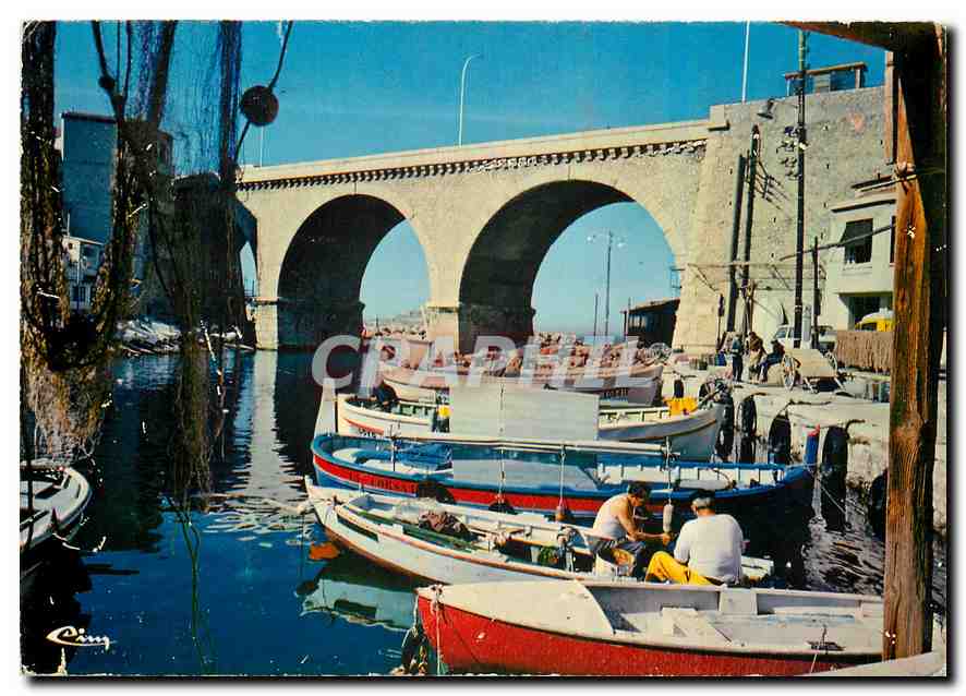CPM Marseille B du Rh Le petit port de peche du Vallon des Auffes 