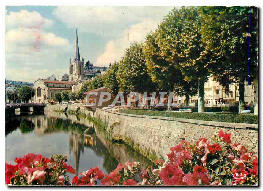 CPM Tulle Correze Les bords de la Correze et la Cathedrale 